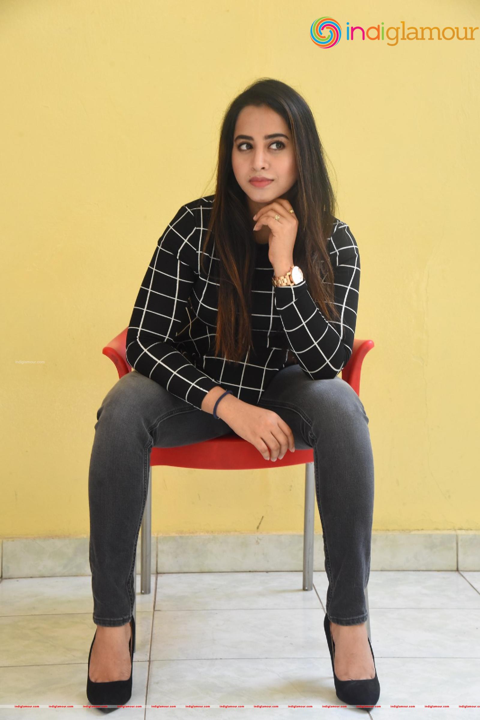 Swathi Deekshith Actress hd photo