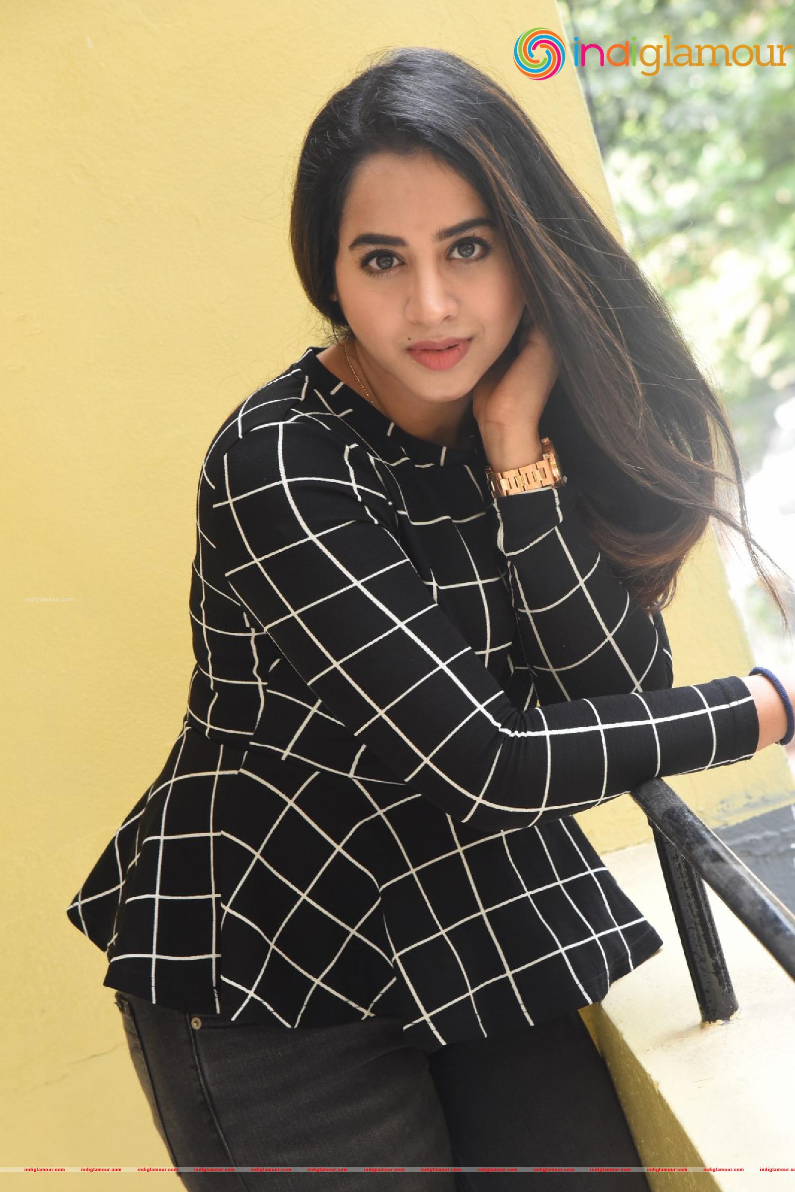 Swathi Deekshith Actress hd photo