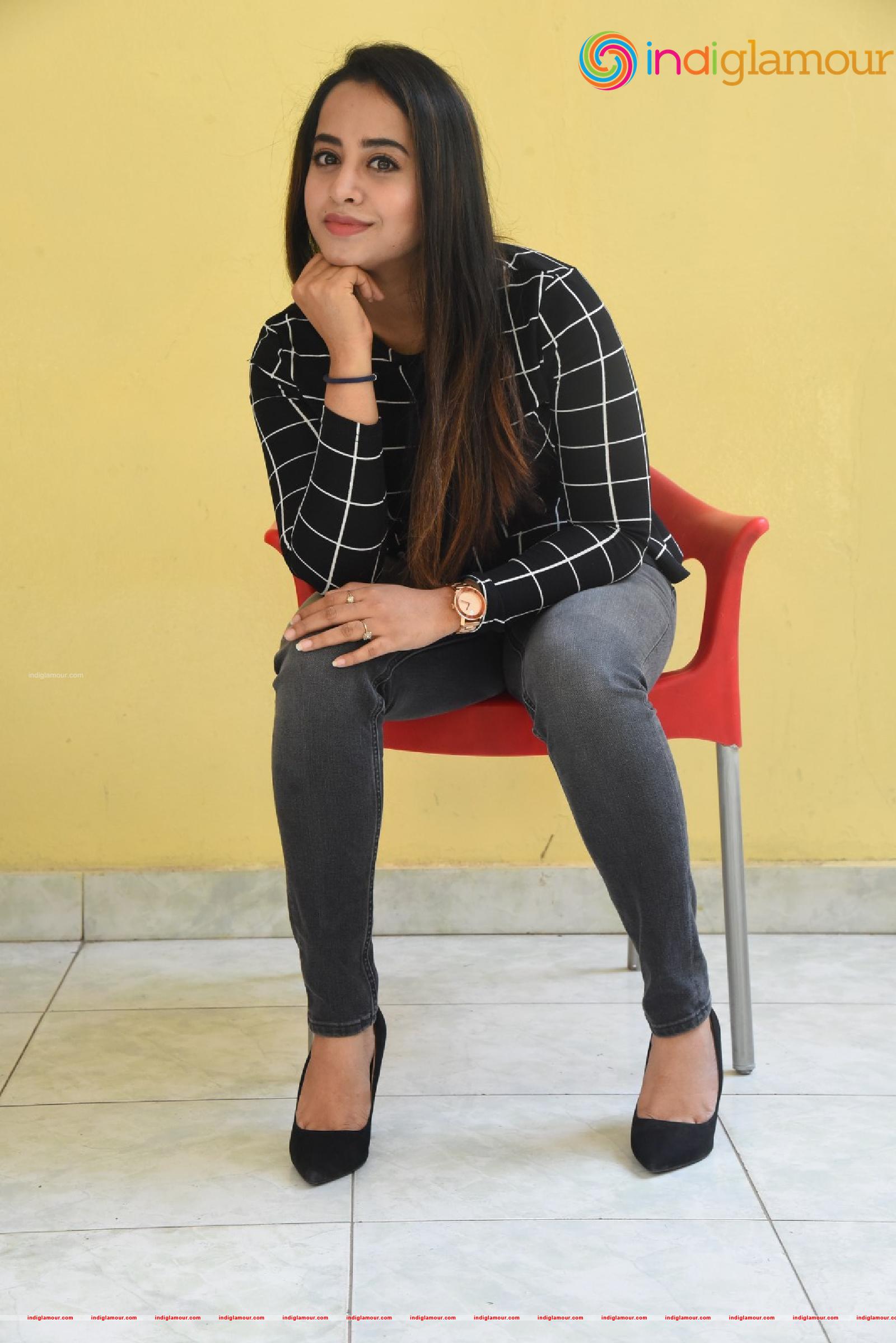 Swathi Deekshith Actress hd photo