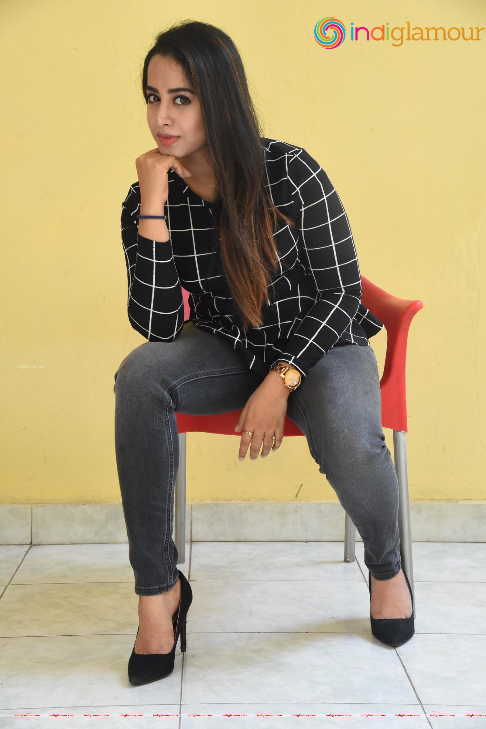 Swathi Deekshith Actress hd photo