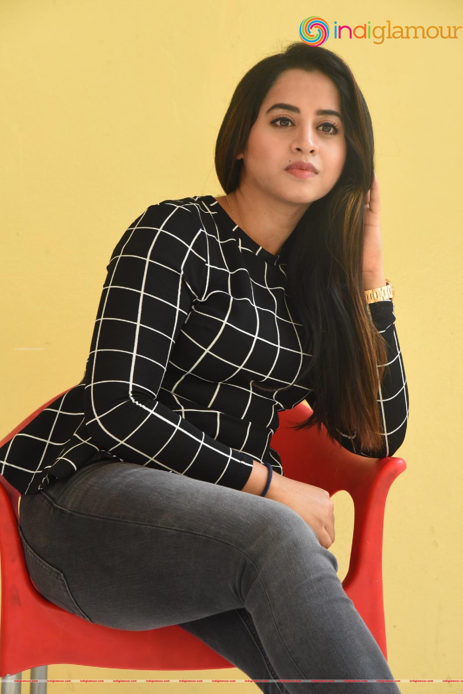 Swathi Deekshith Actress hd photo