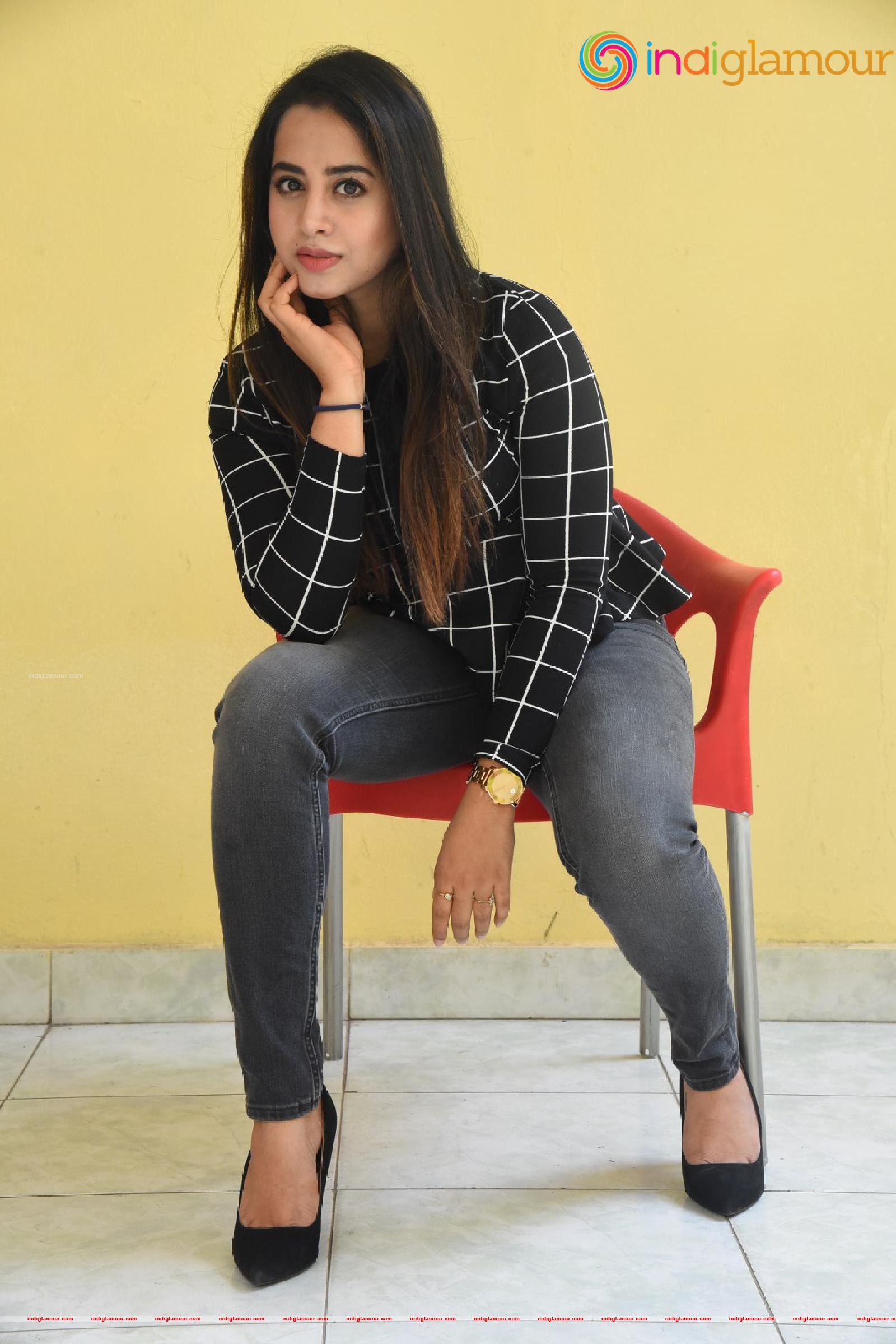 Swathi Deekshith Actress hd photo