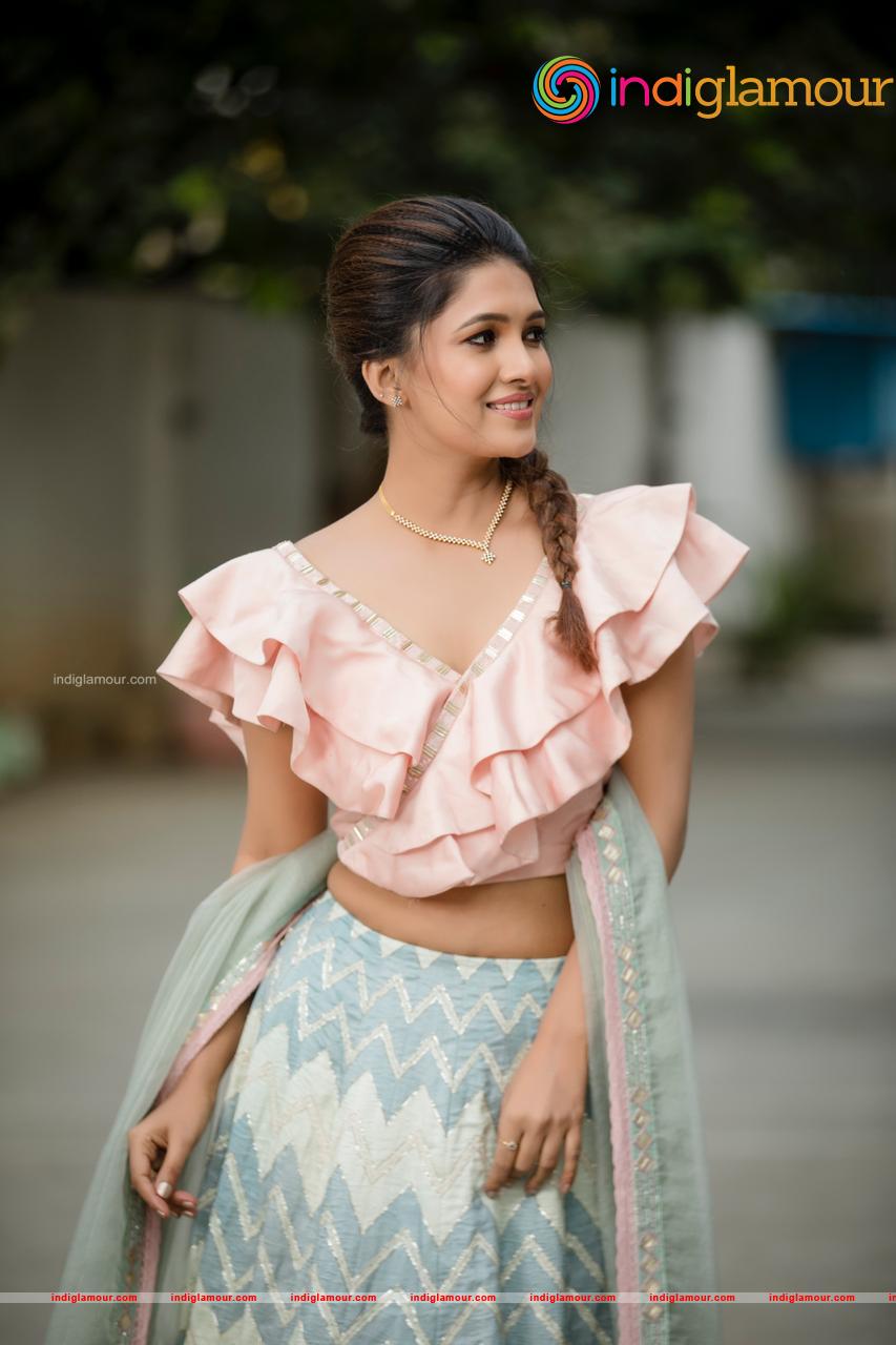 Vani Bhojan Actress hd photo