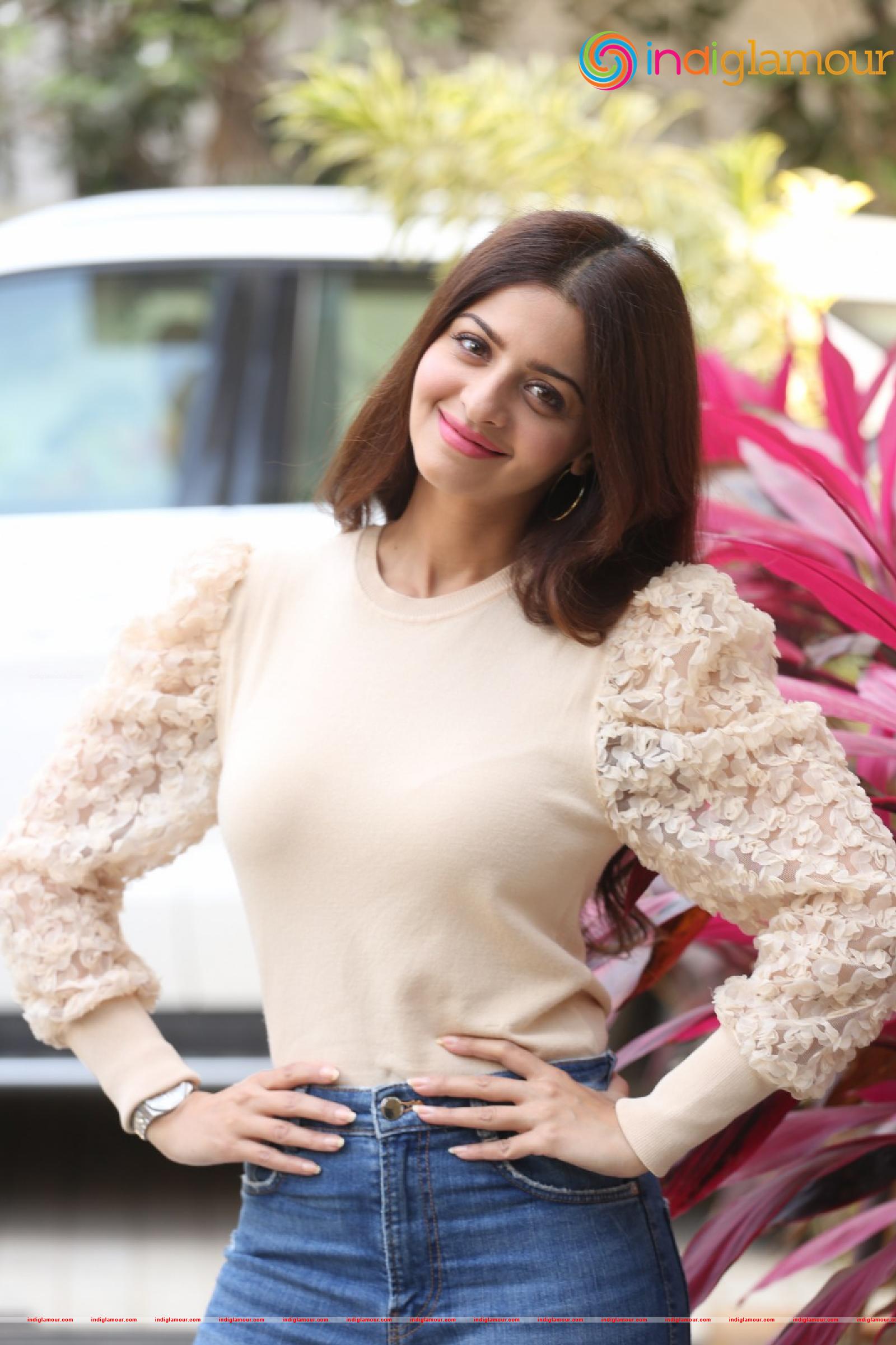 Vedhika Kumar Actress hd photo
