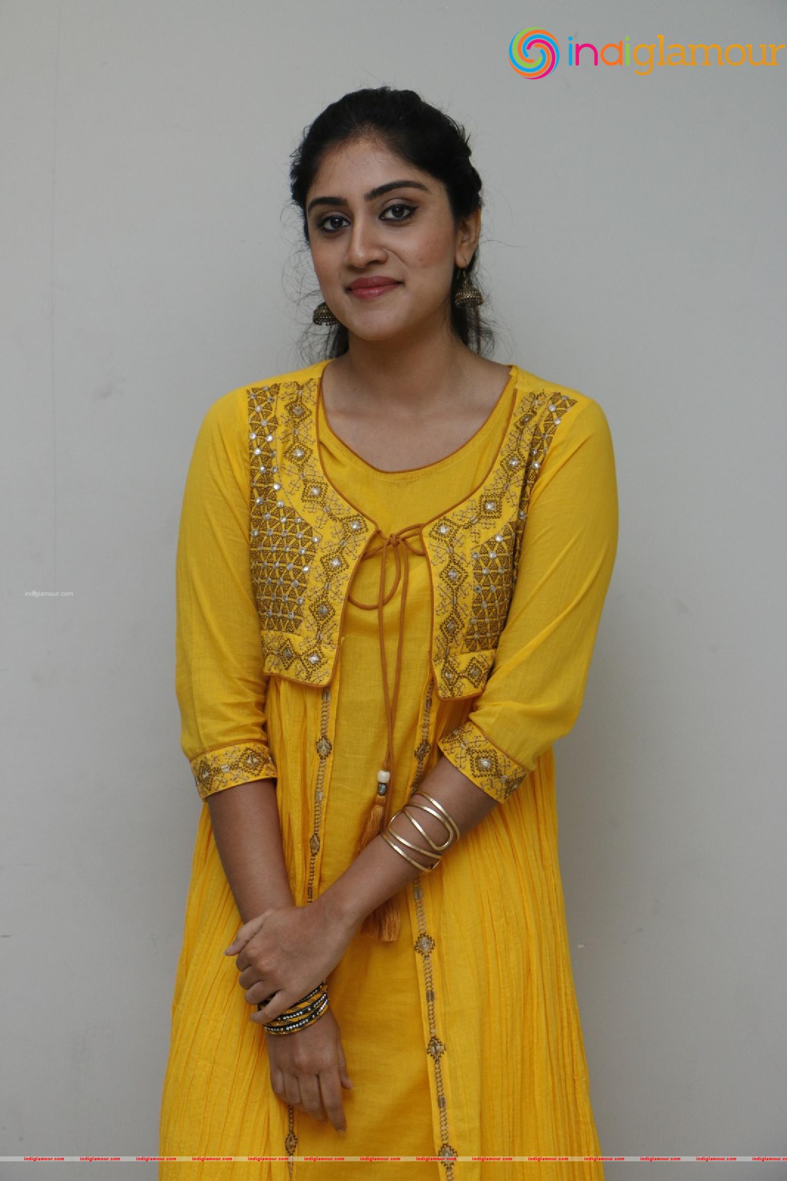Dhanya Balakrishna Actress hd photo