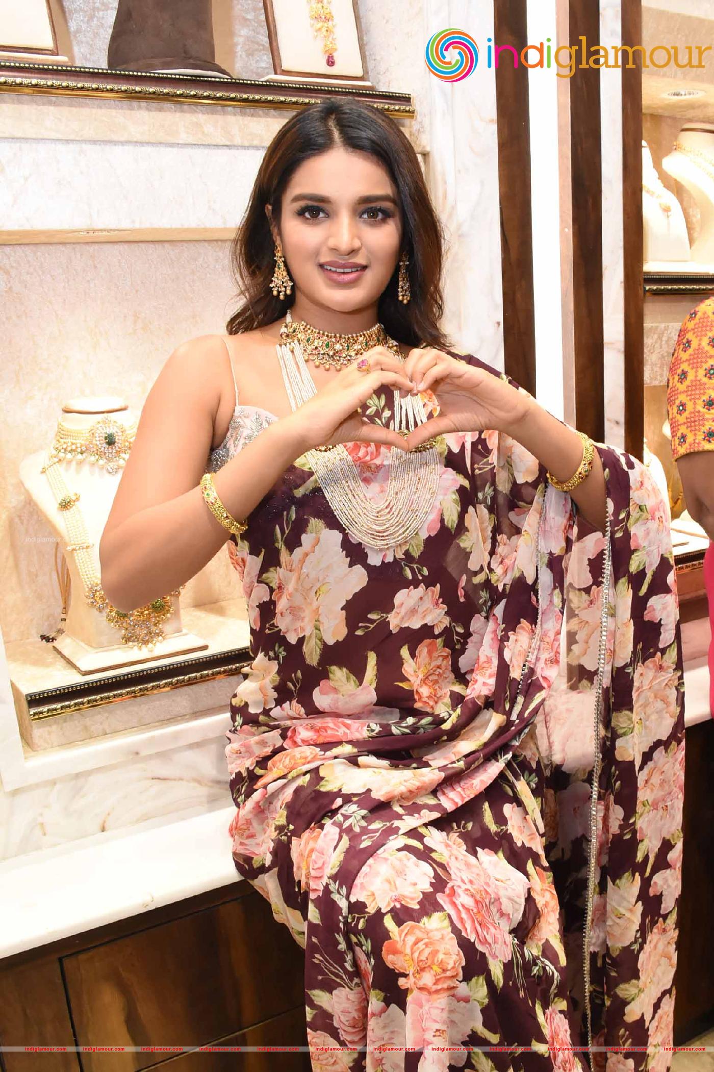 Nidhhi Agerwal Actress hd photo
