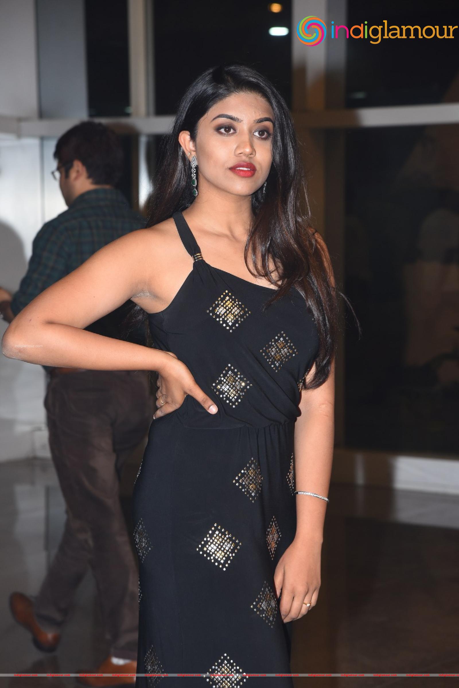 Malavika Satheesan Actress hd photo