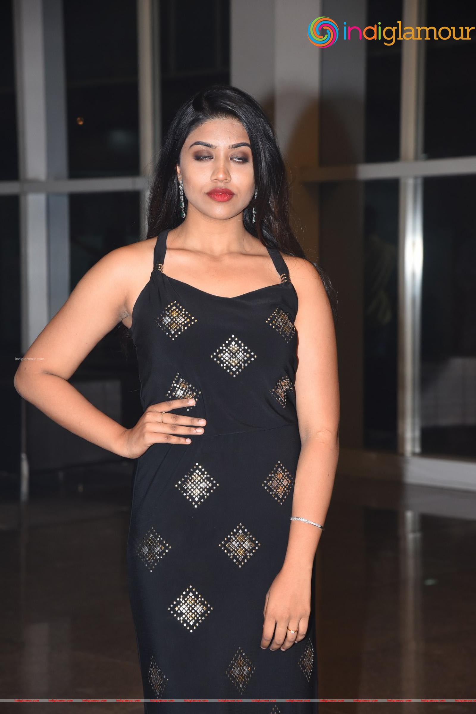 Malavika Satheesan Actress hd photo
