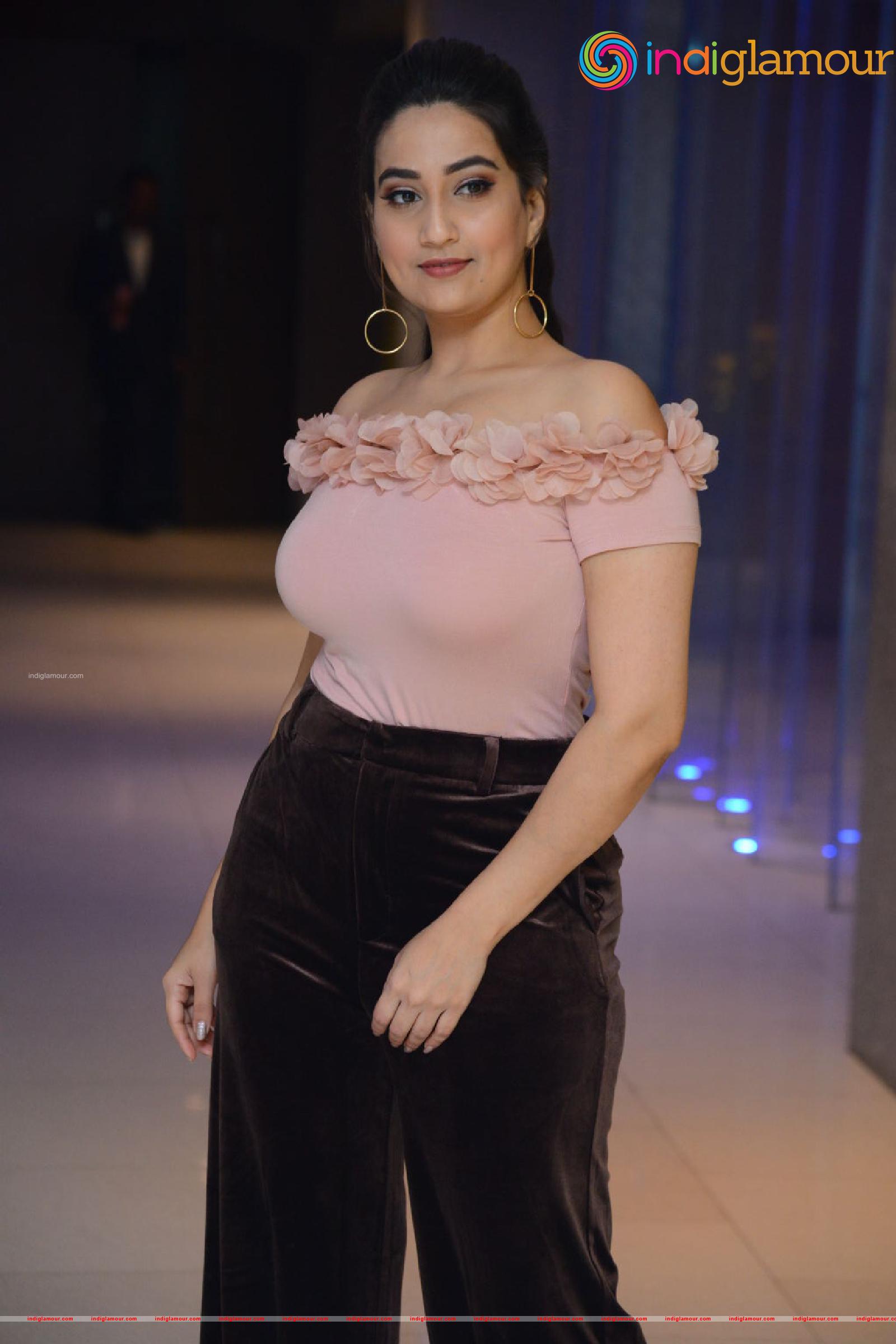 Manjusha Actress hd photo