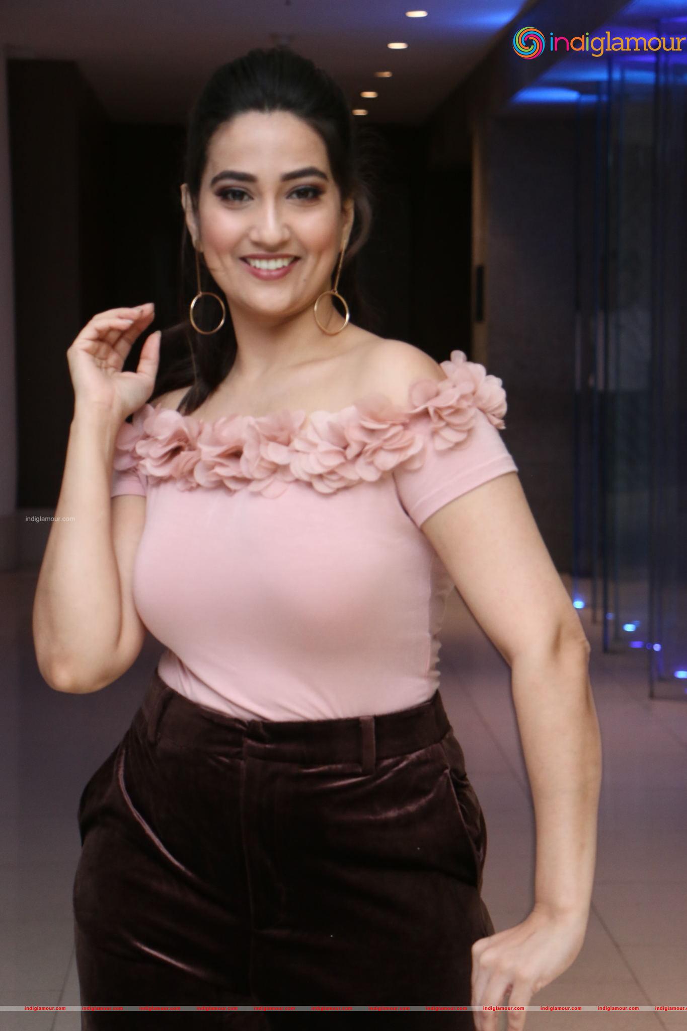 Manjusha Actress hd photo