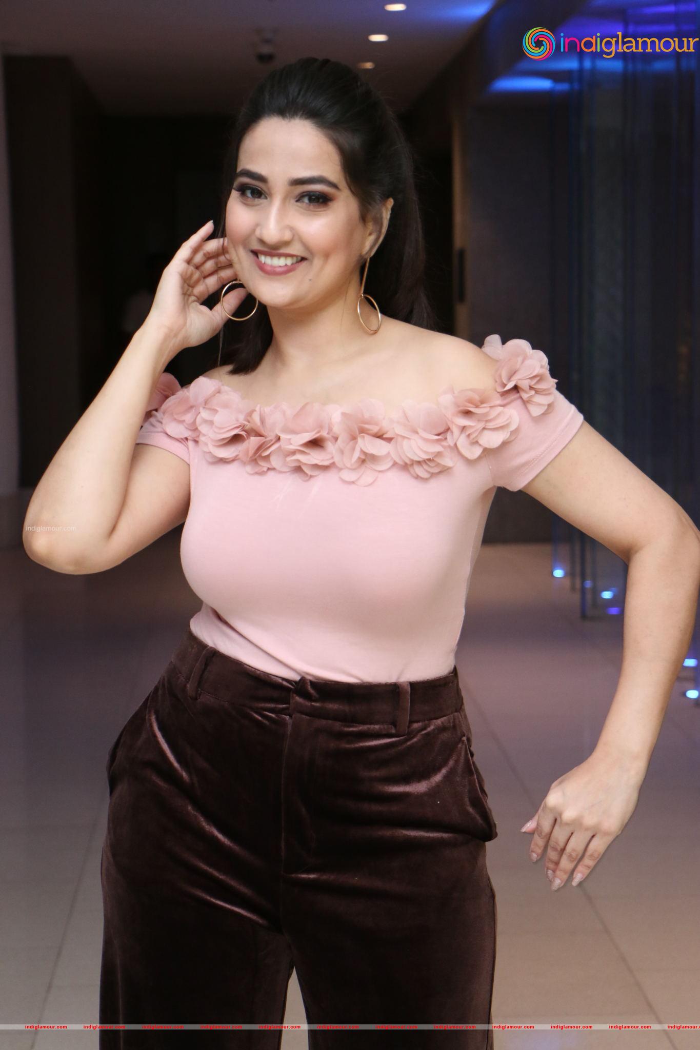 Manjusha Actress hd photo