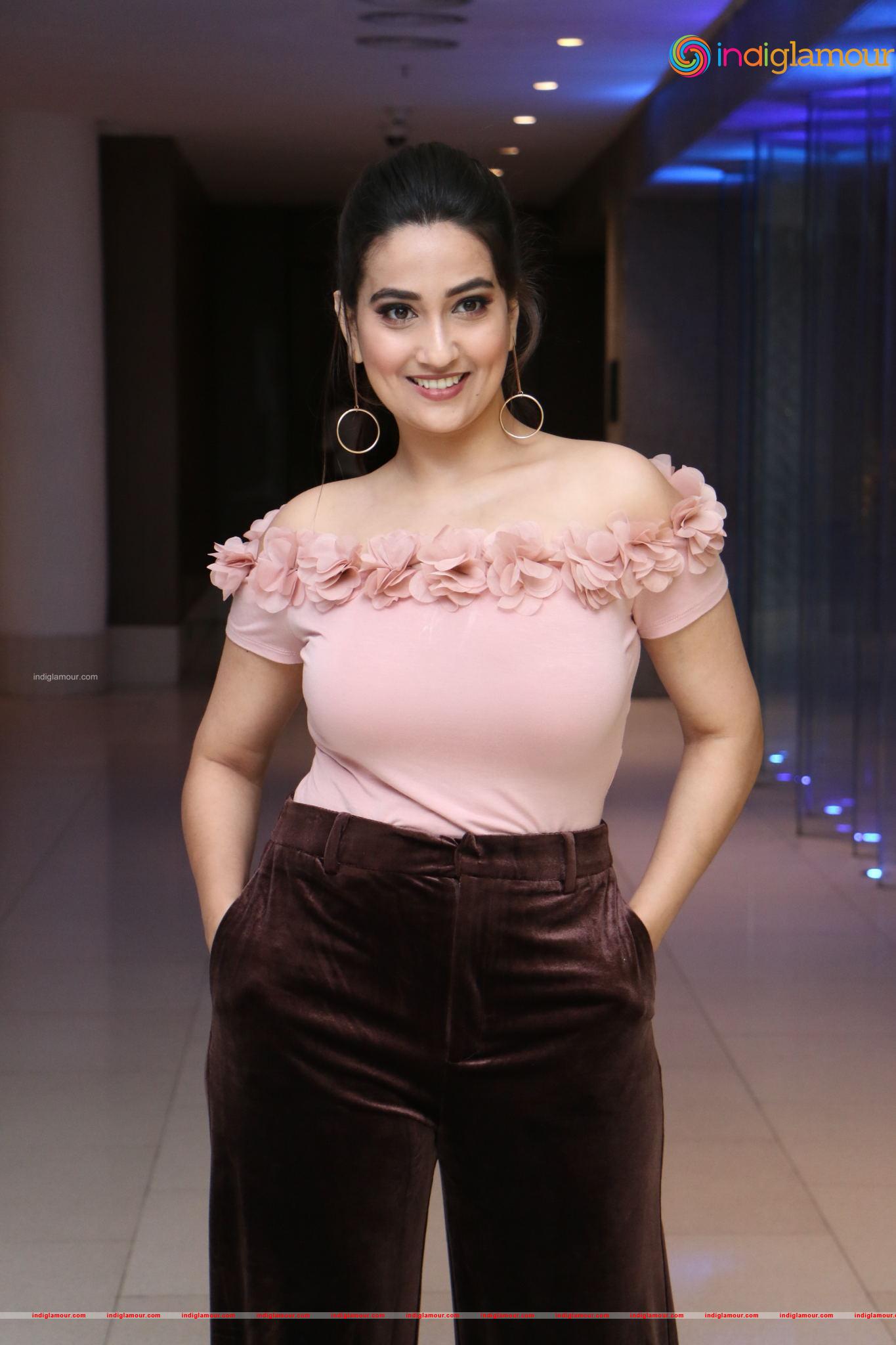 Manjusha Actress hd photo