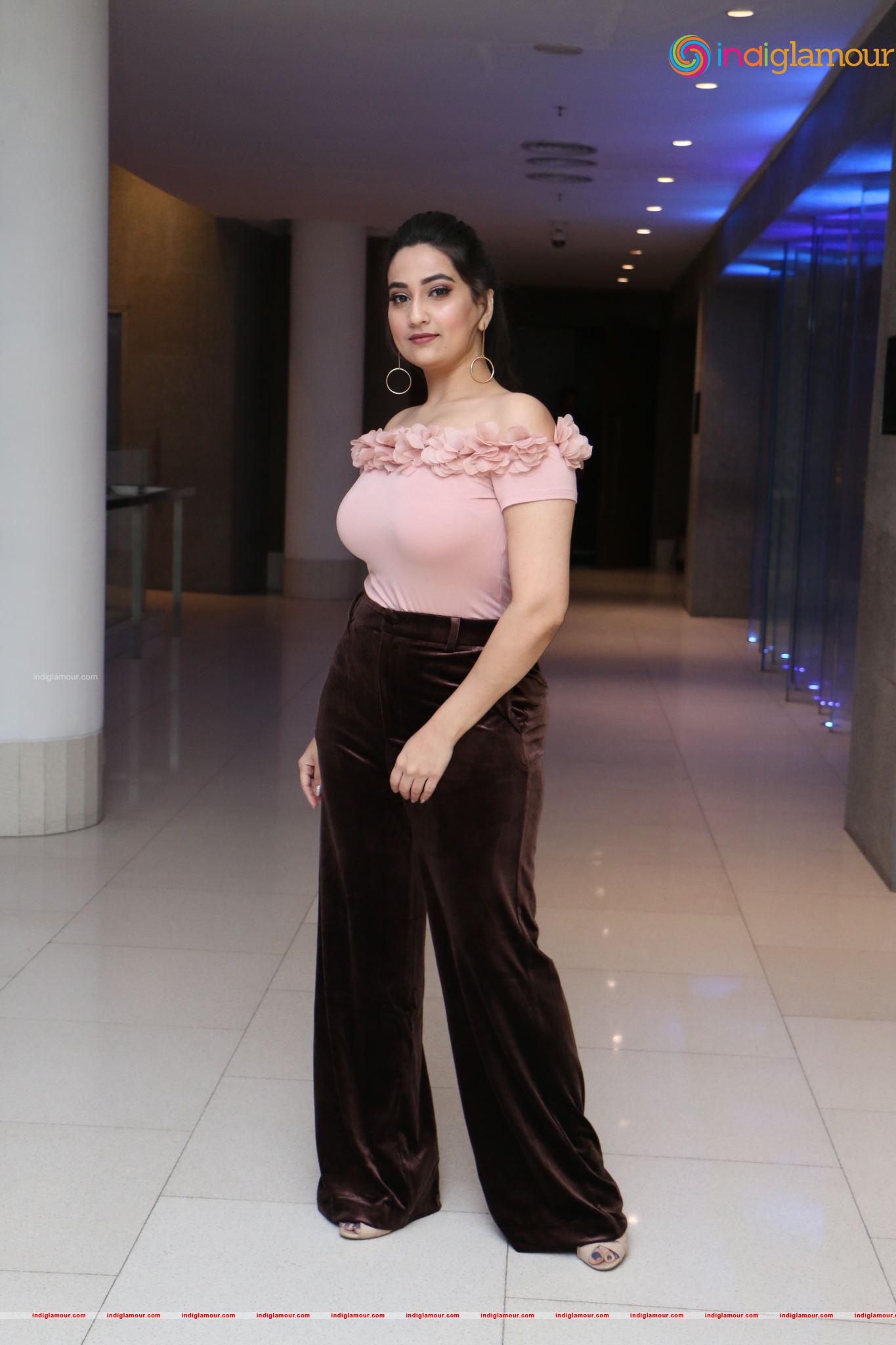 Manjusha Actress hd photo