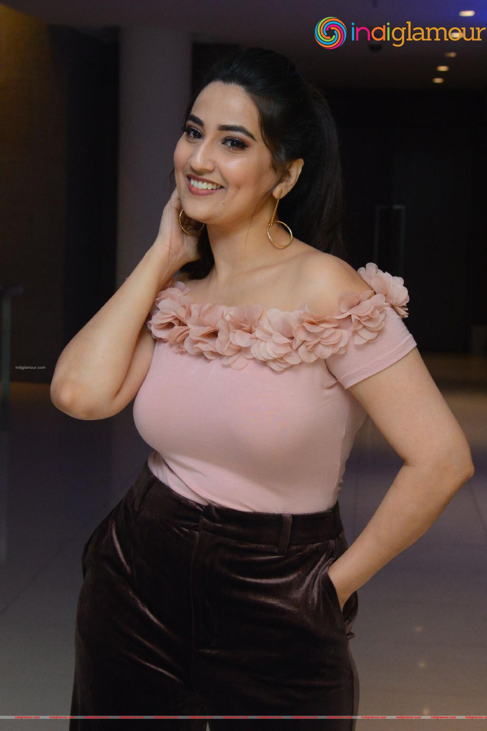 Manjusha Actress hd photo