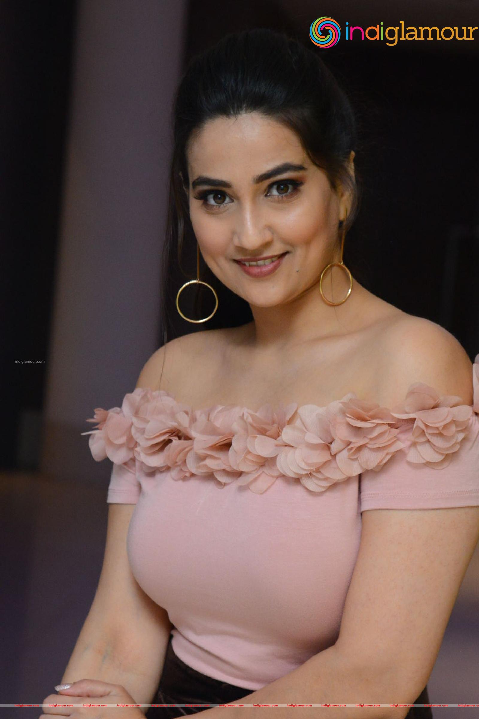 Manjusha Actress hd photo