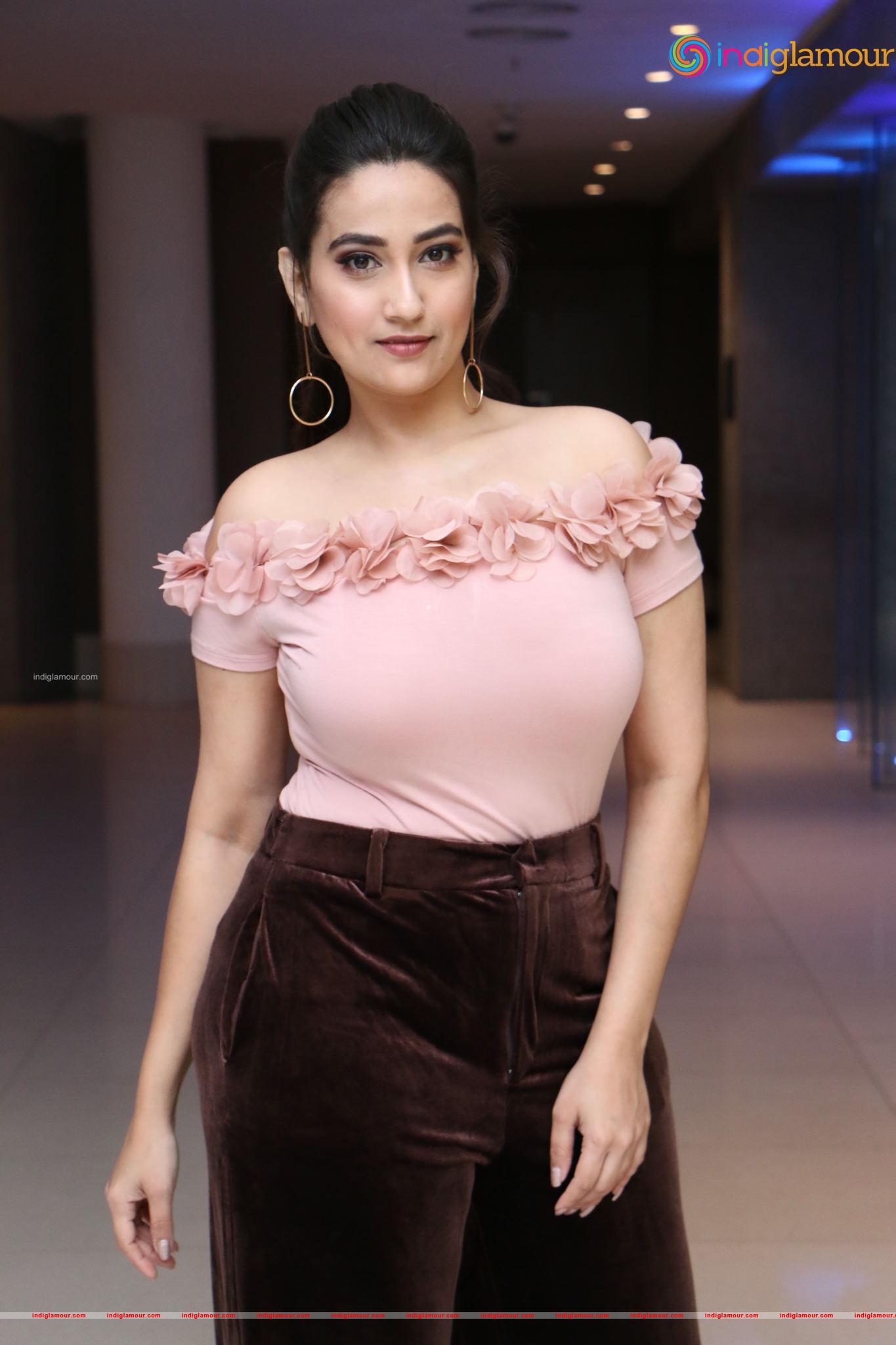 Manjusha Actress hd photo
