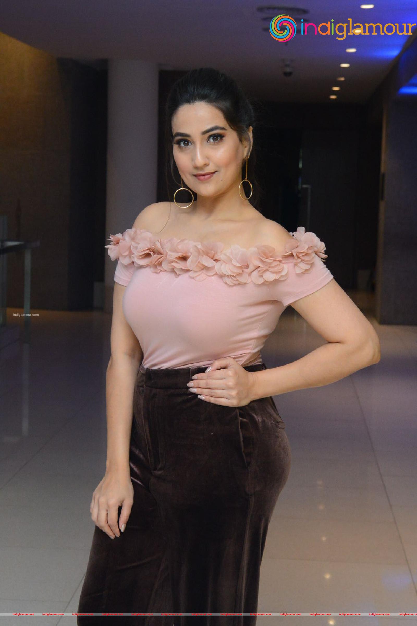 Manjusha Actress hd photo