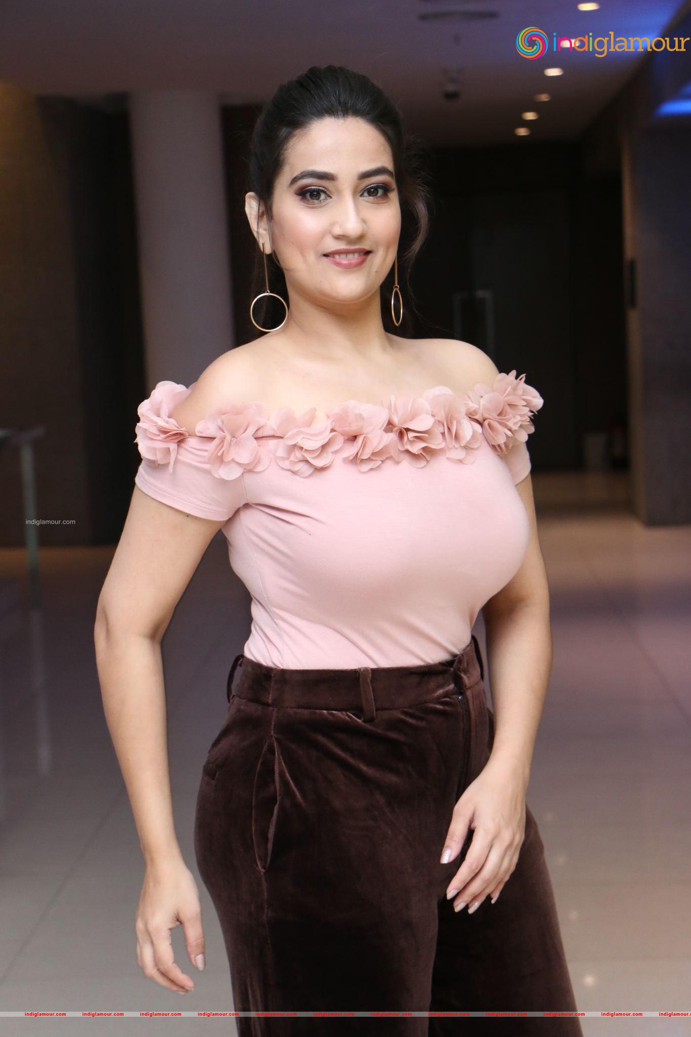 Manjusha Actress hd photo