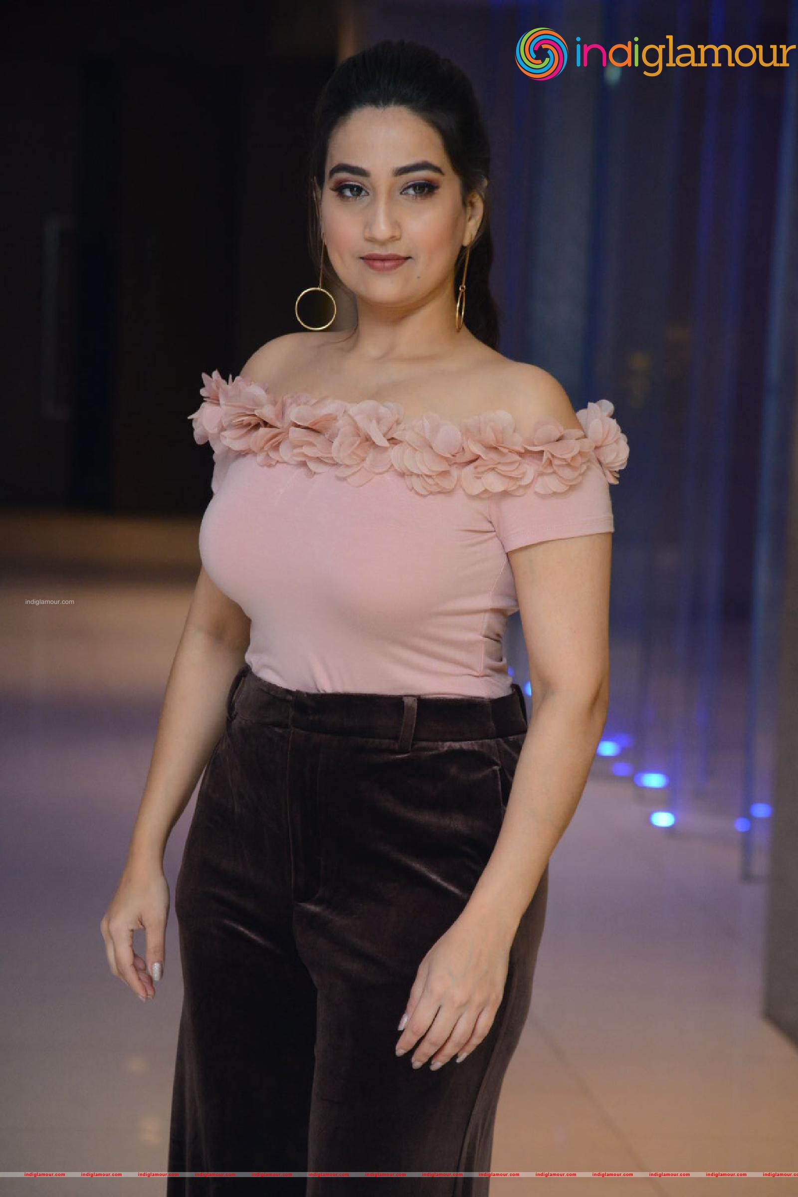 Manjusha Actress hd photo