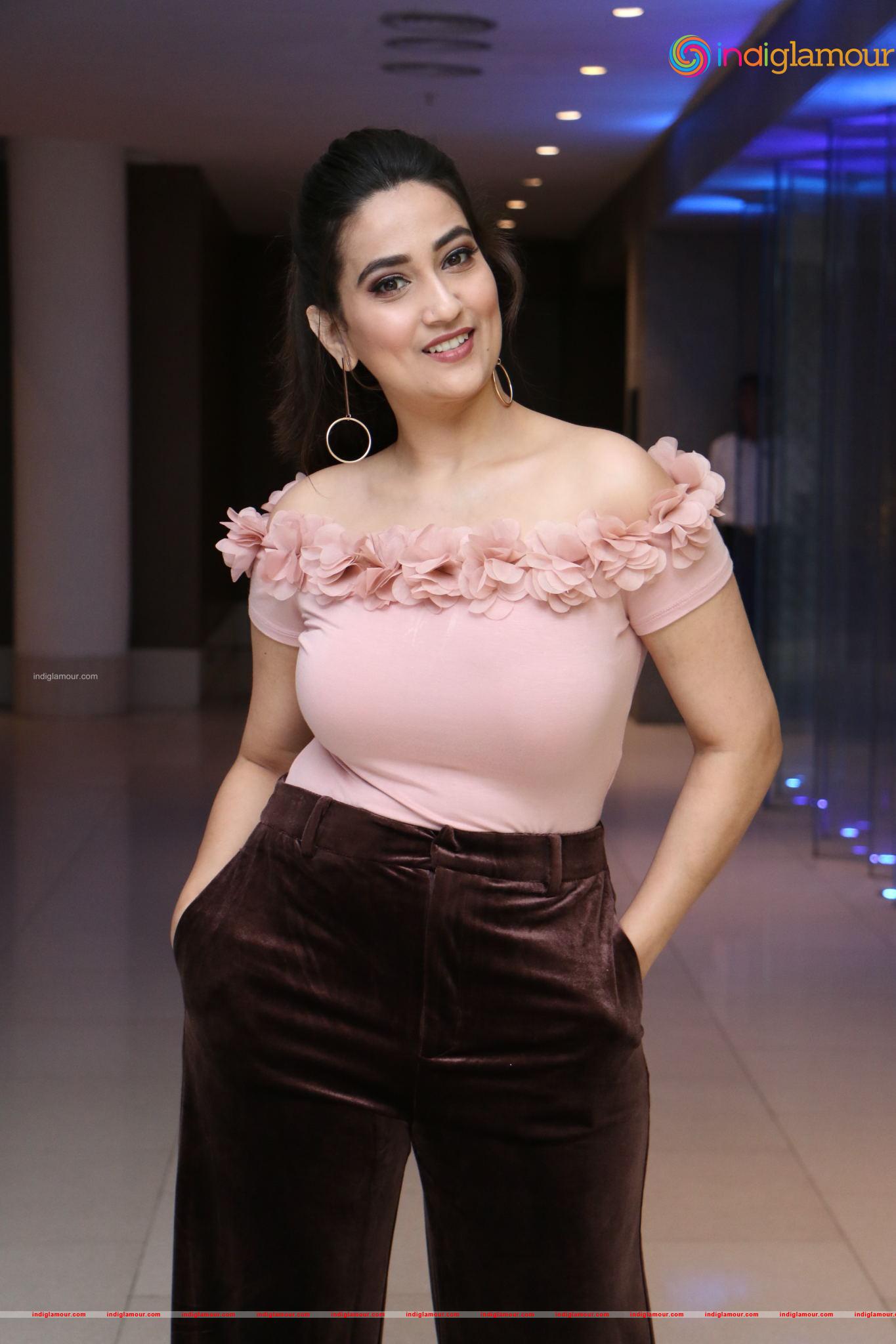 Manjusha Actress hd photo