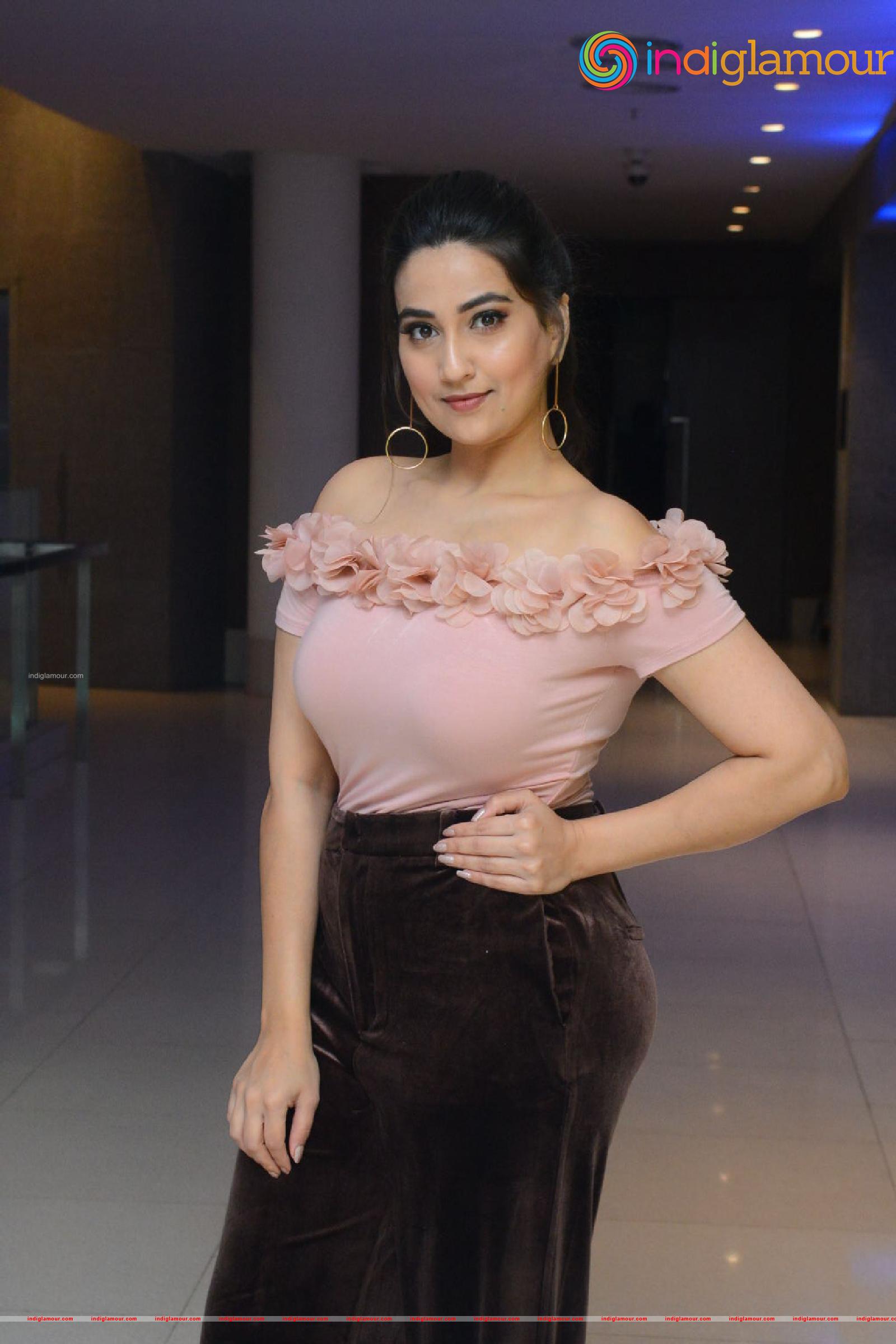 Manjusha Actress hd photo