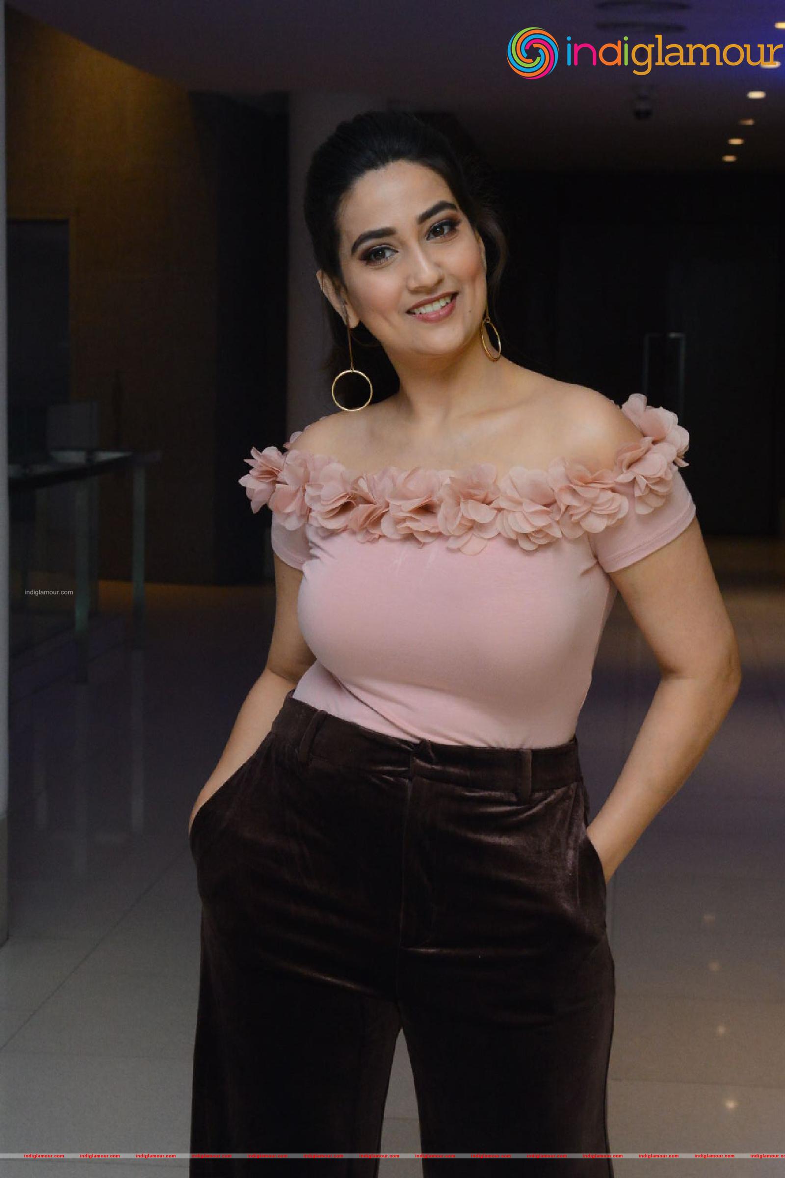 Manjusha Actress hd photo