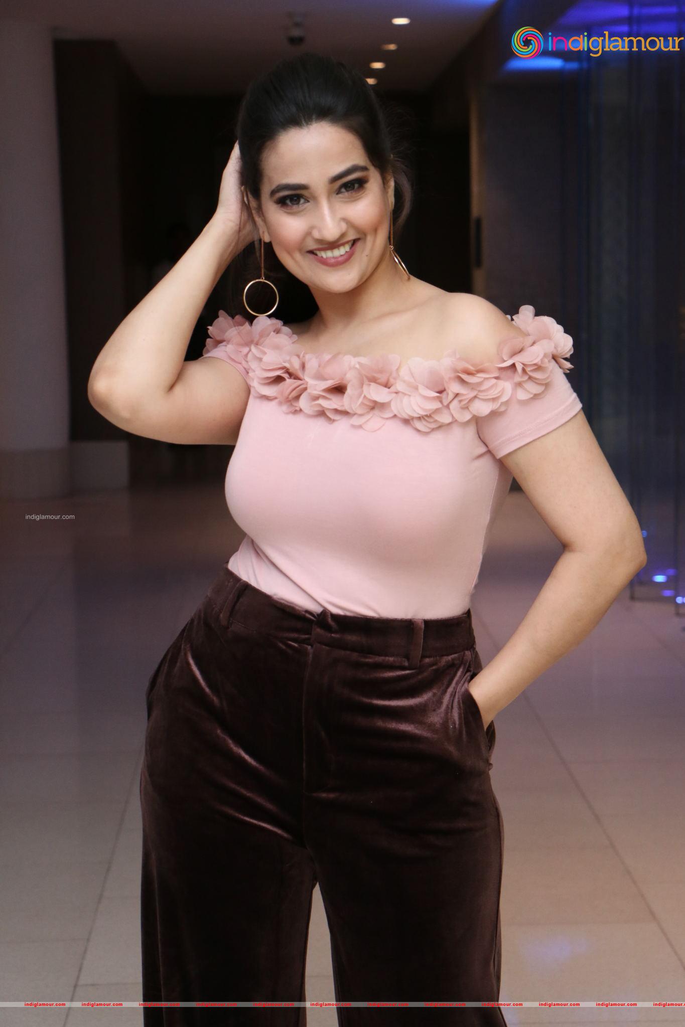 Manjusha Actress hd photo