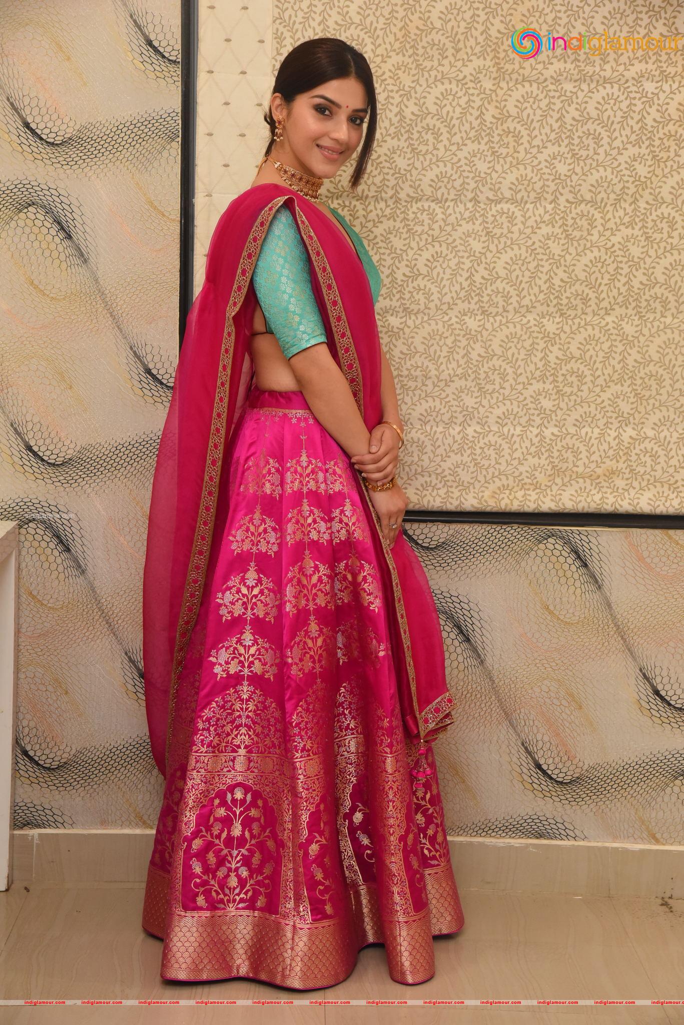 Mehreen Kaur Pirzada Actress hd photo