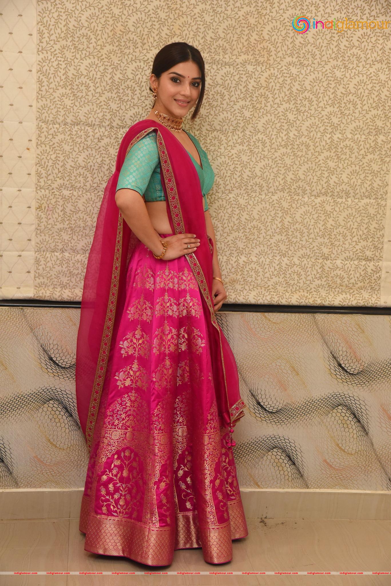 Mehreen Kaur Pirzada Actress hd photo