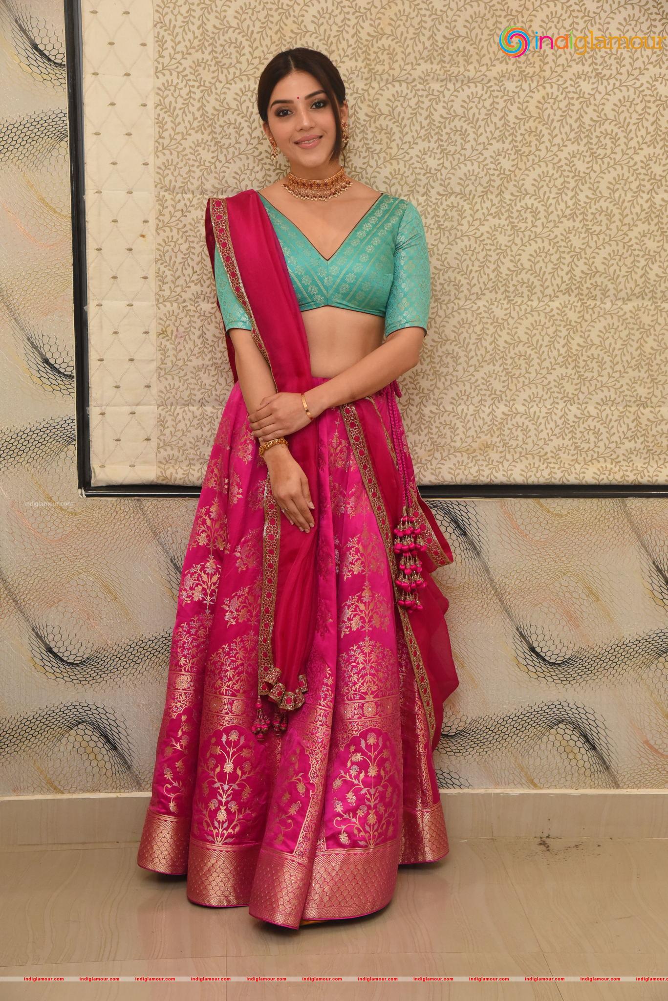 Mehreen Kaur Pirzada Actress hd photo