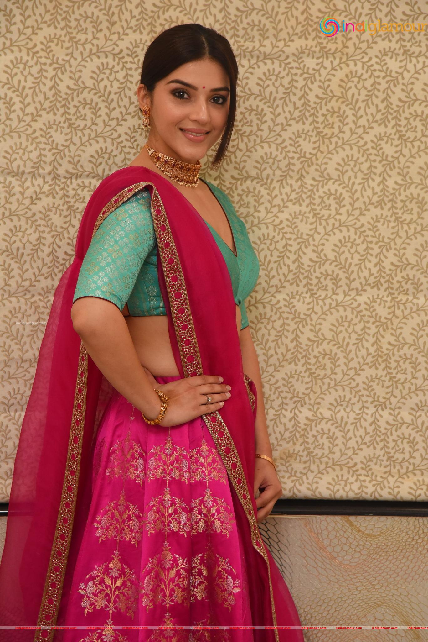 Mehreen Kaur Pirzada Actress hd photo