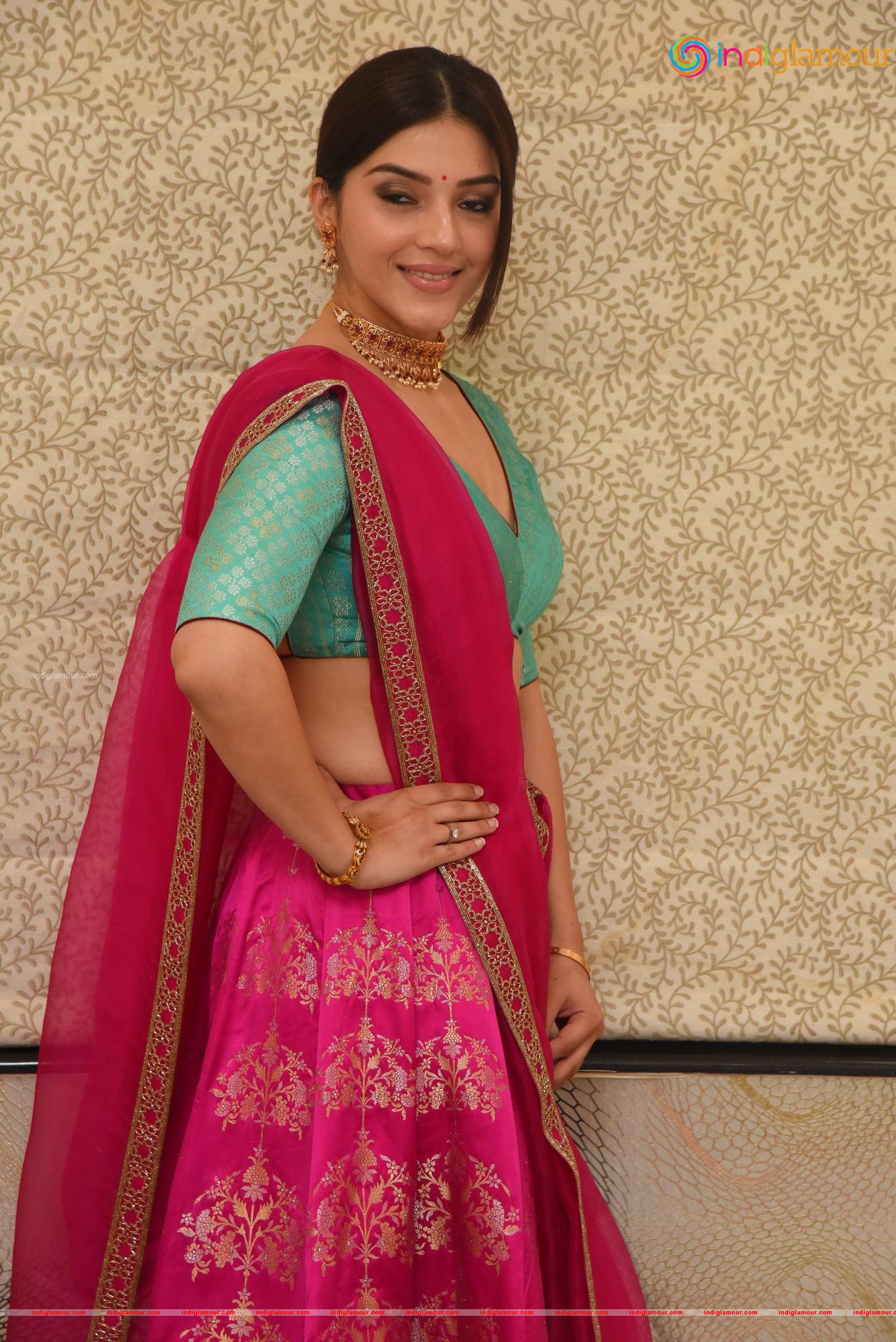 Mehreen Kaur Pirzada Actress hd photo