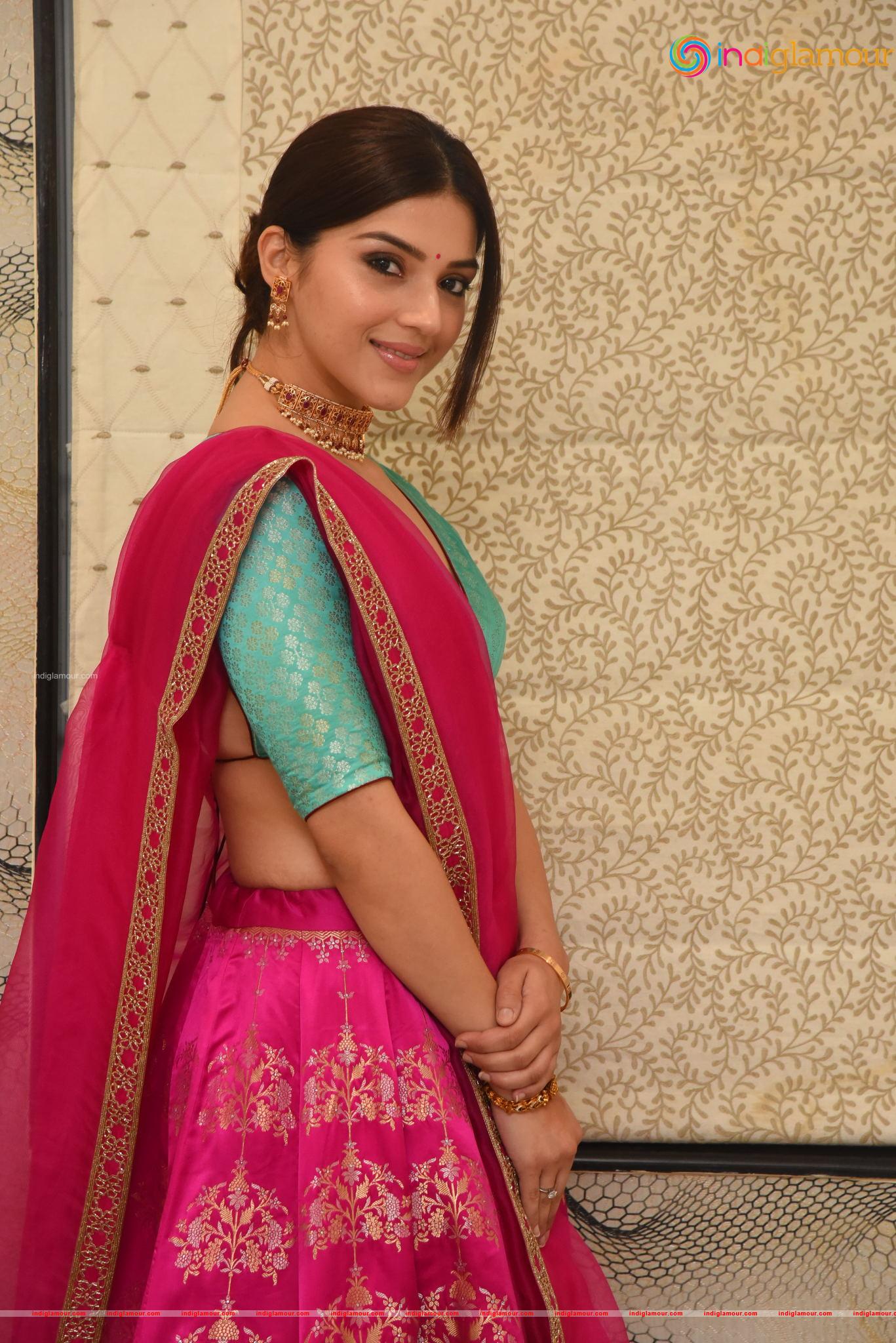 Mehreen Kaur Pirzada Actress hd photo