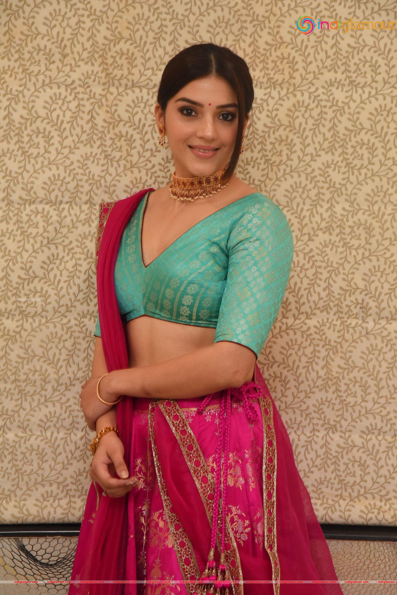 Mehreen Kaur Pirzada Actress hd photo