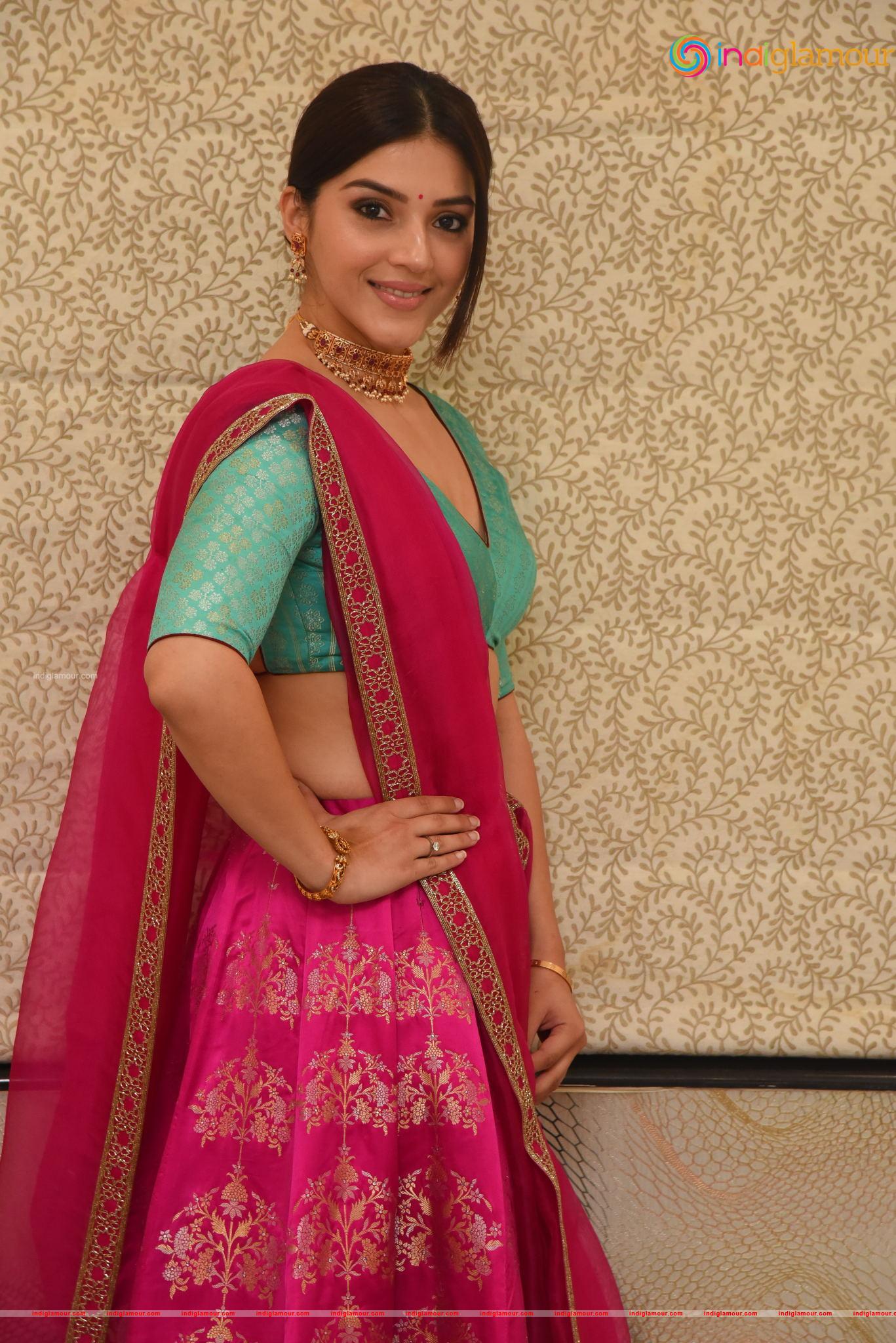 Mehreen Kaur Pirzada Actress hd photo