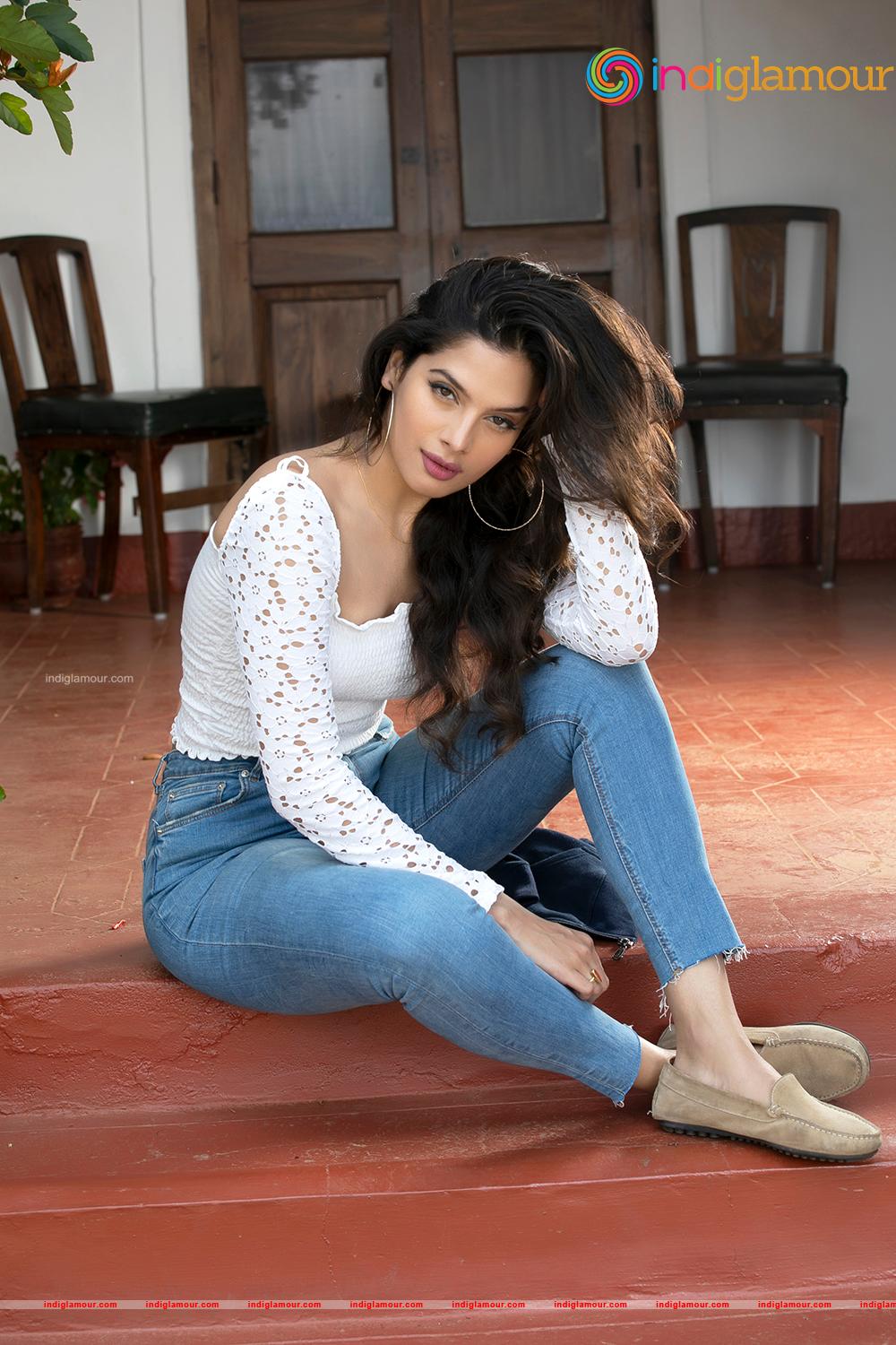 Tanya Hope Actress hd photo