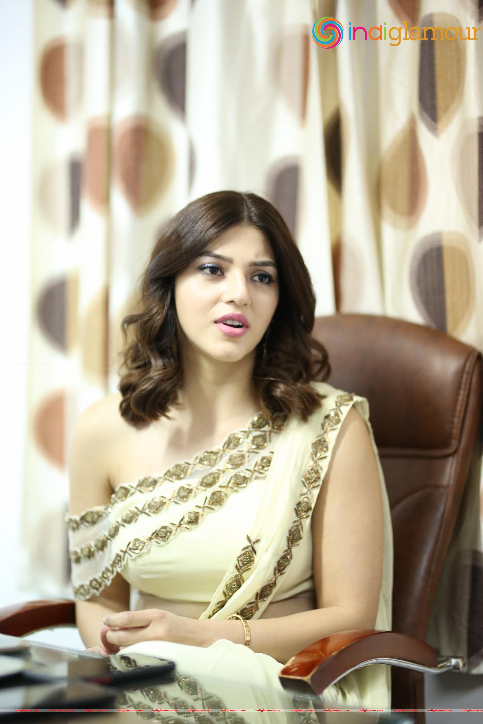 Mehreen Kaur Pirzada Actress hd photo