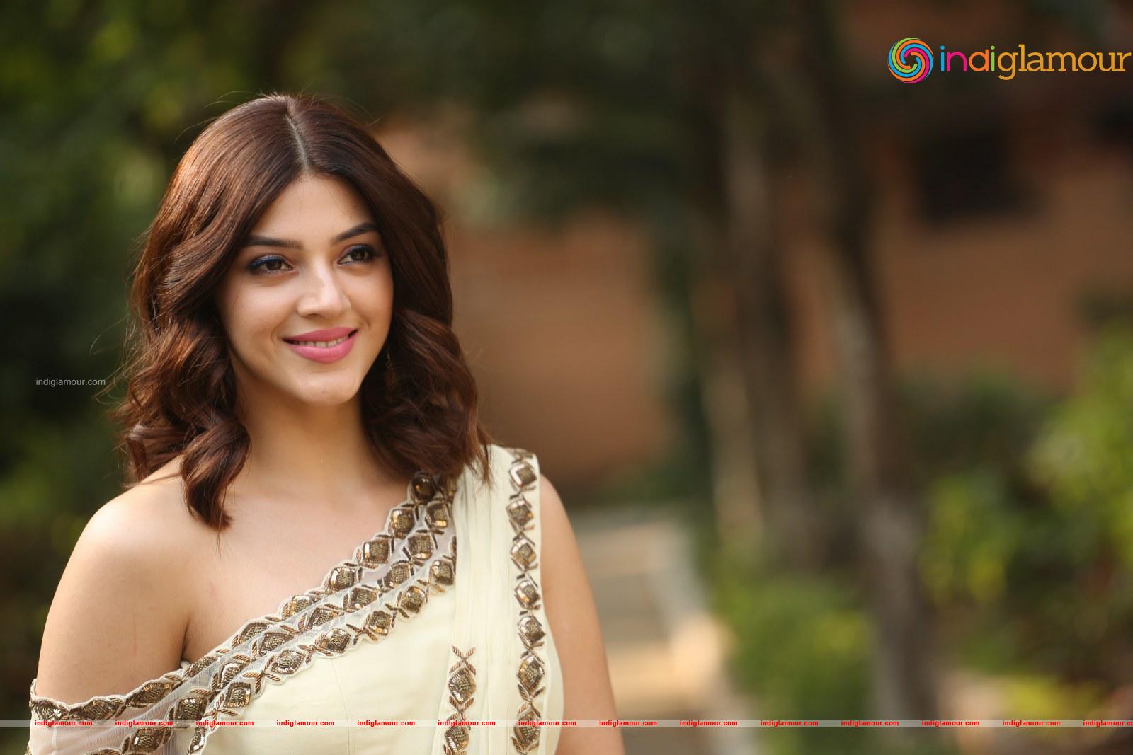 Mehreen Kaur Pirzada Actress hd photo