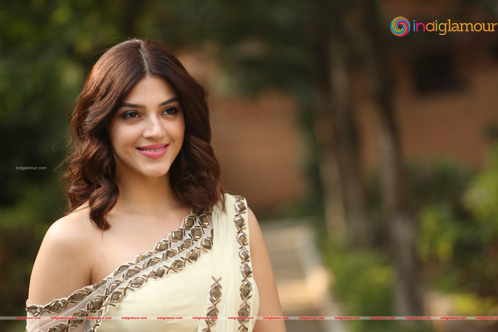 Mehreen Kaur Pirzada Actress hd photo