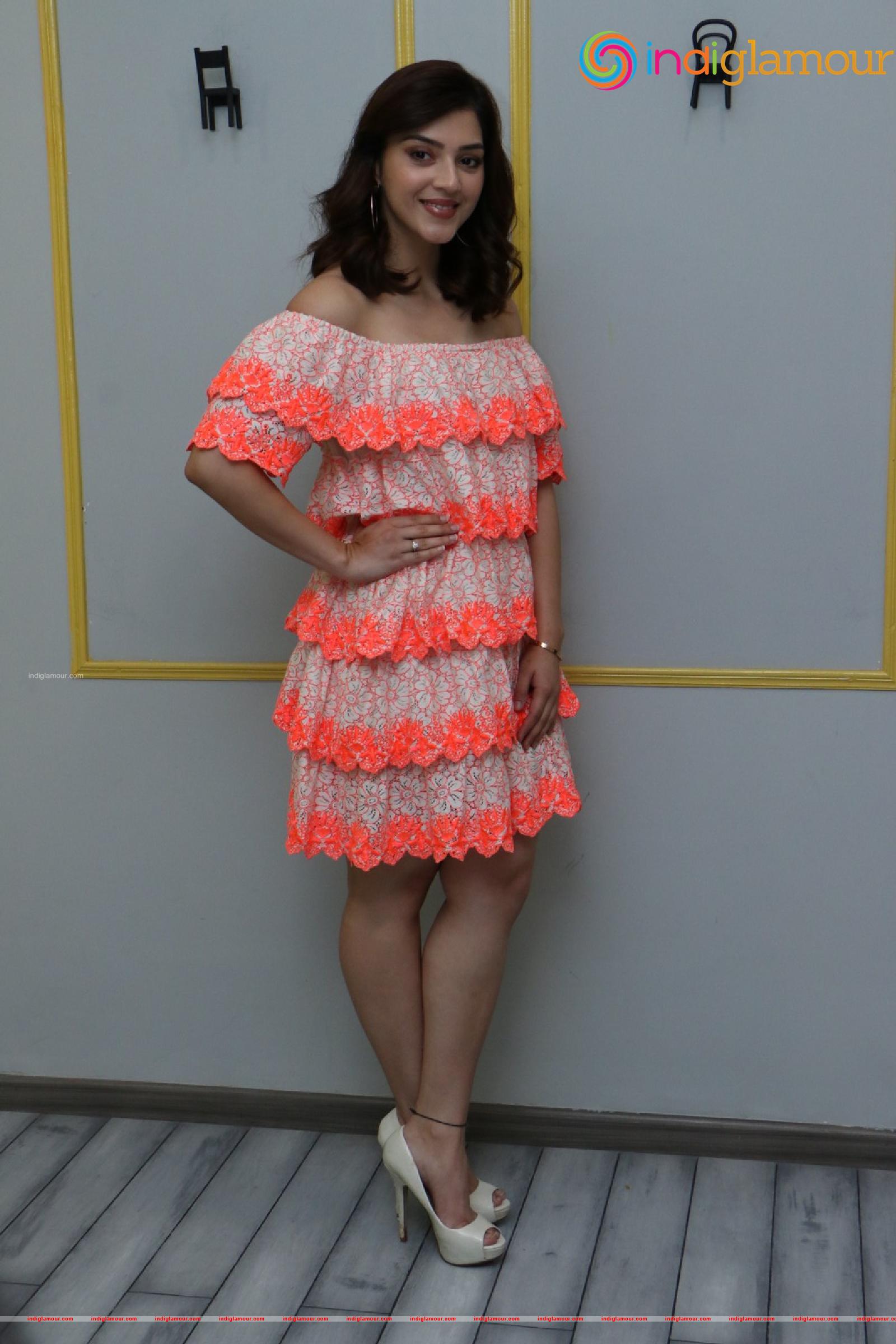 Mehreen Kaur Pirzada Actress hd photo