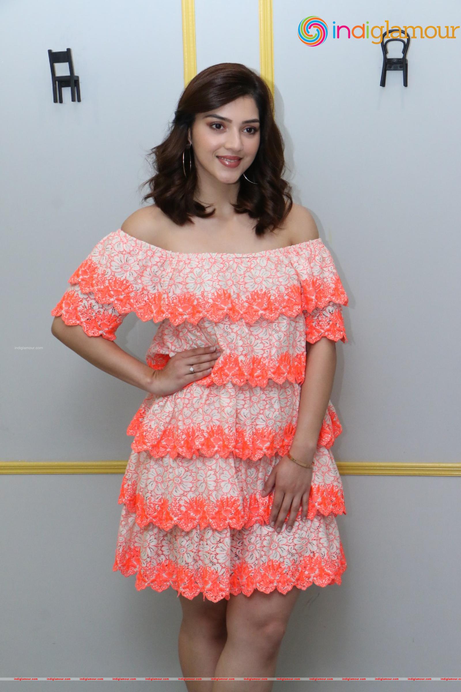 Mehreen Kaur Pirzada Actress hd photo