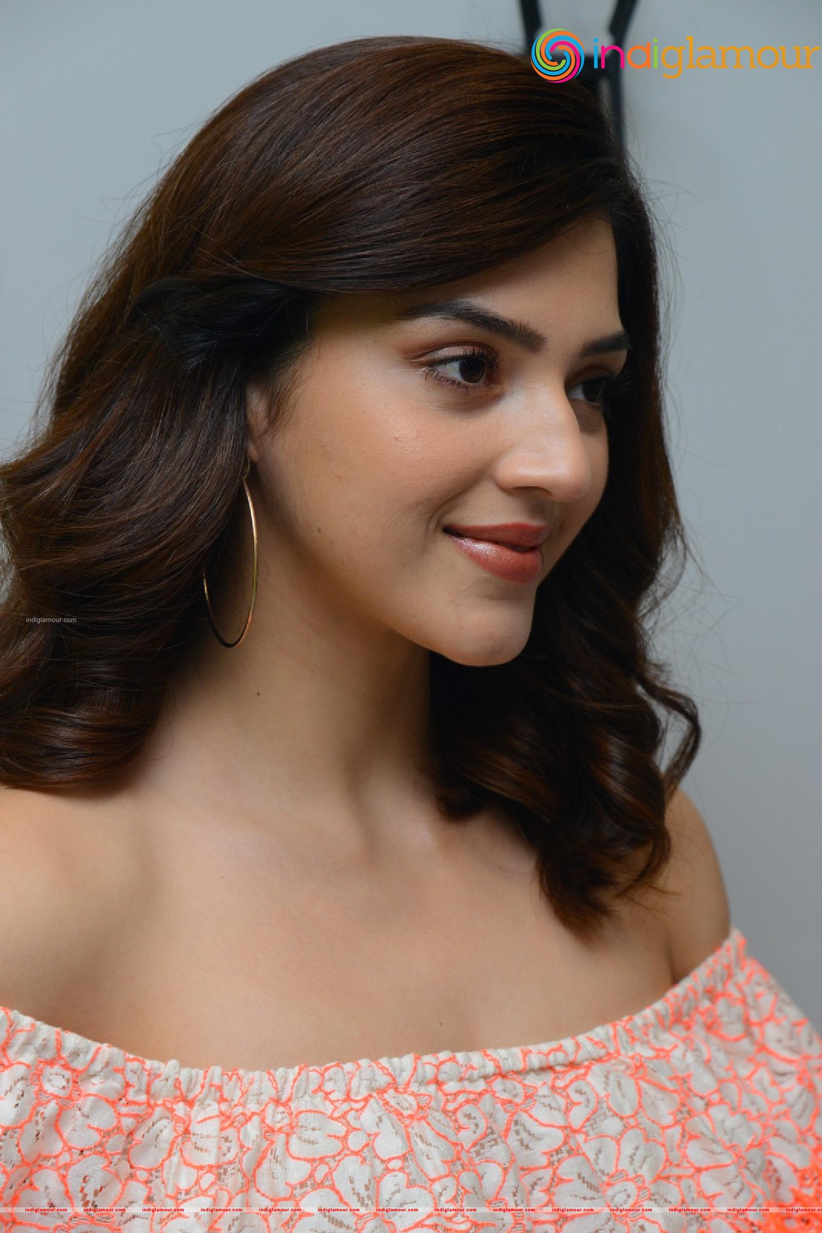 Mehreen Kaur Pirzada Actress hd photo