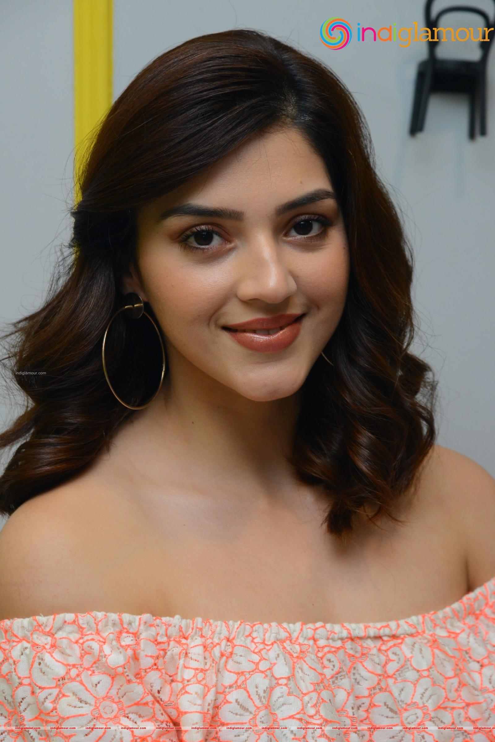 Mehreen Kaur Pirzada Actress hd photo