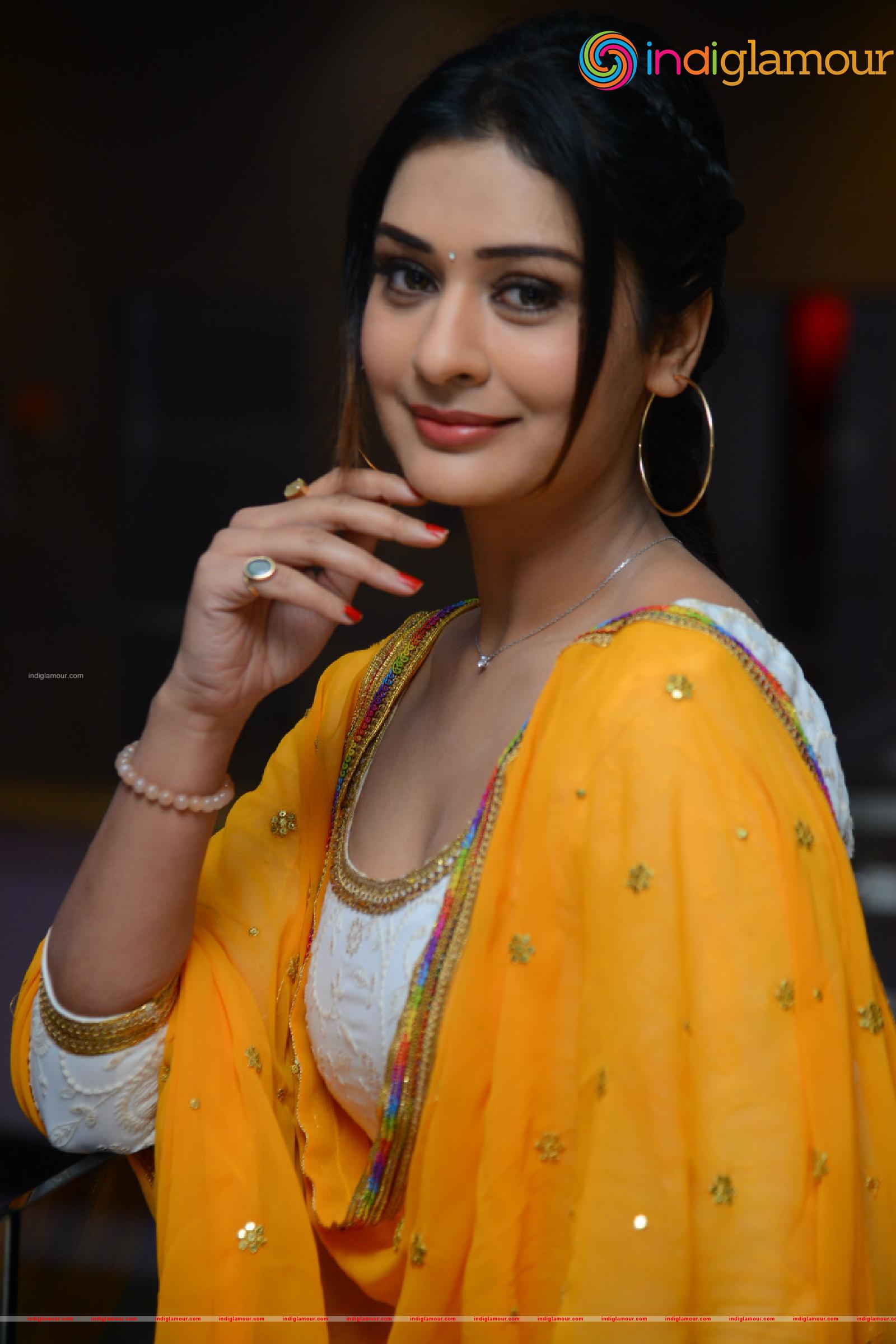 Payal Rajput Actress hd photo