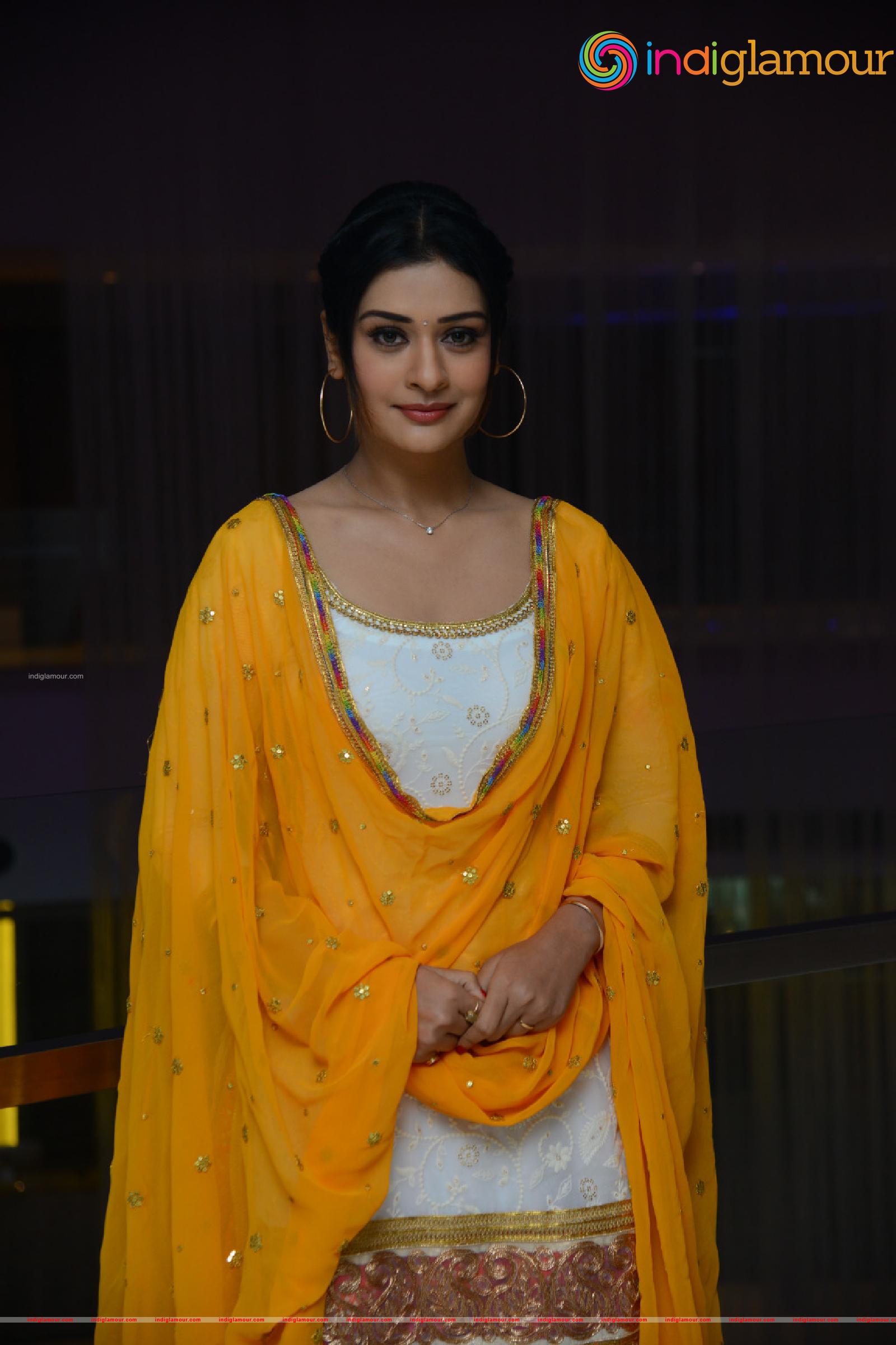 Payal Rajput Actress hd photo