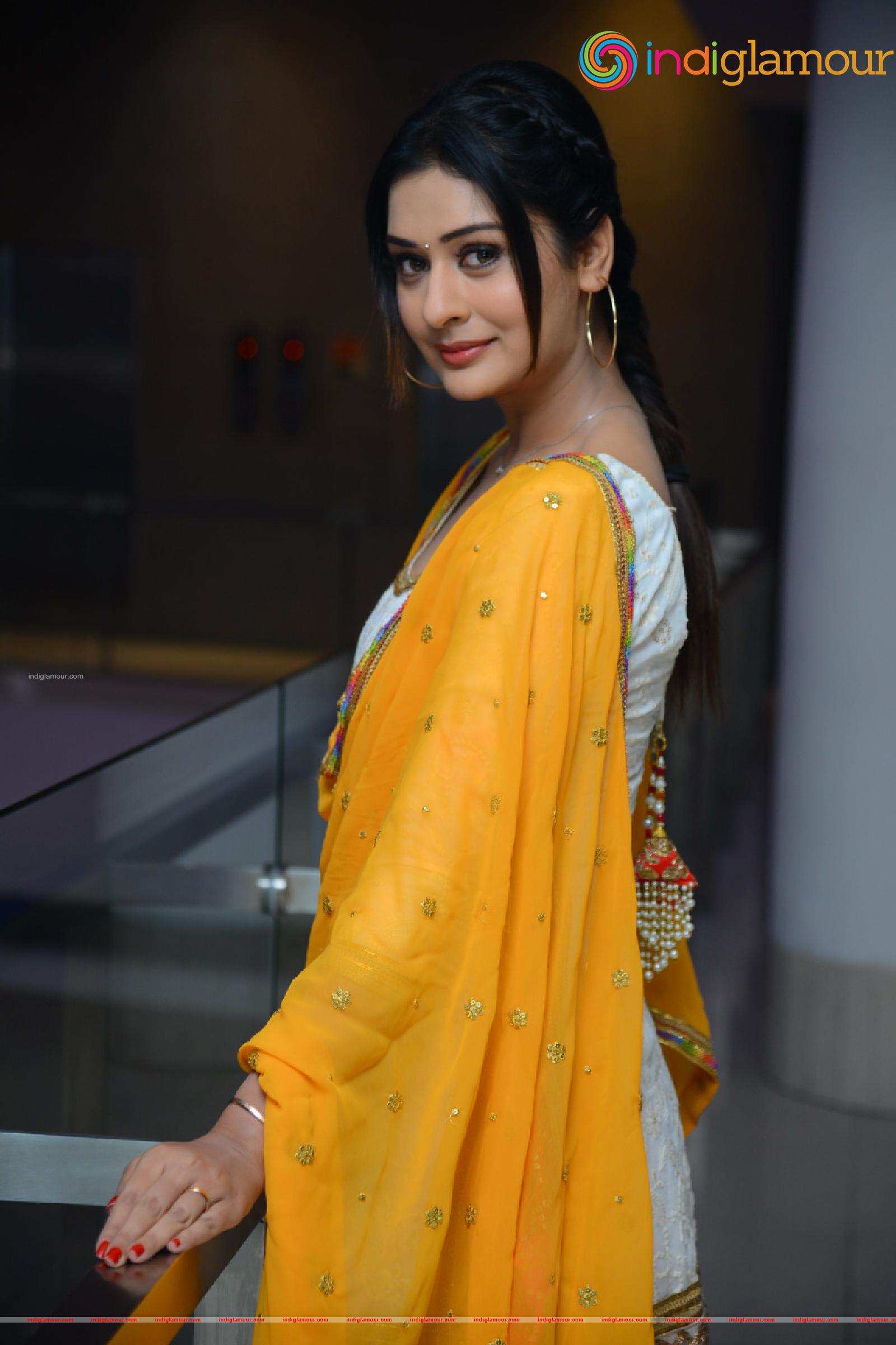 Payal Rajput Actress hd photo