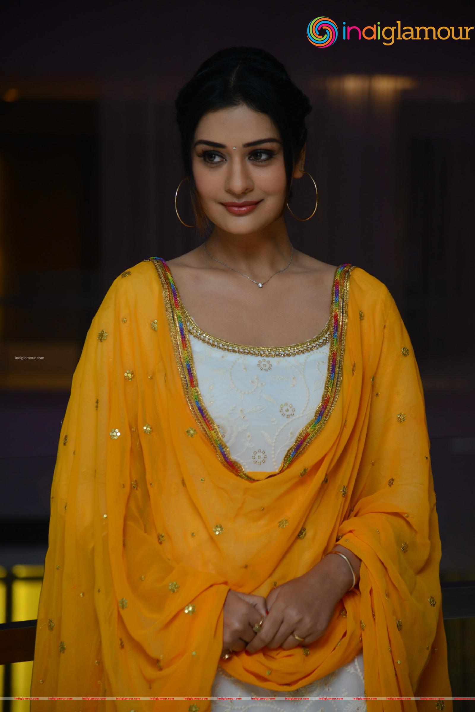 Payal Rajput Actress hd photo