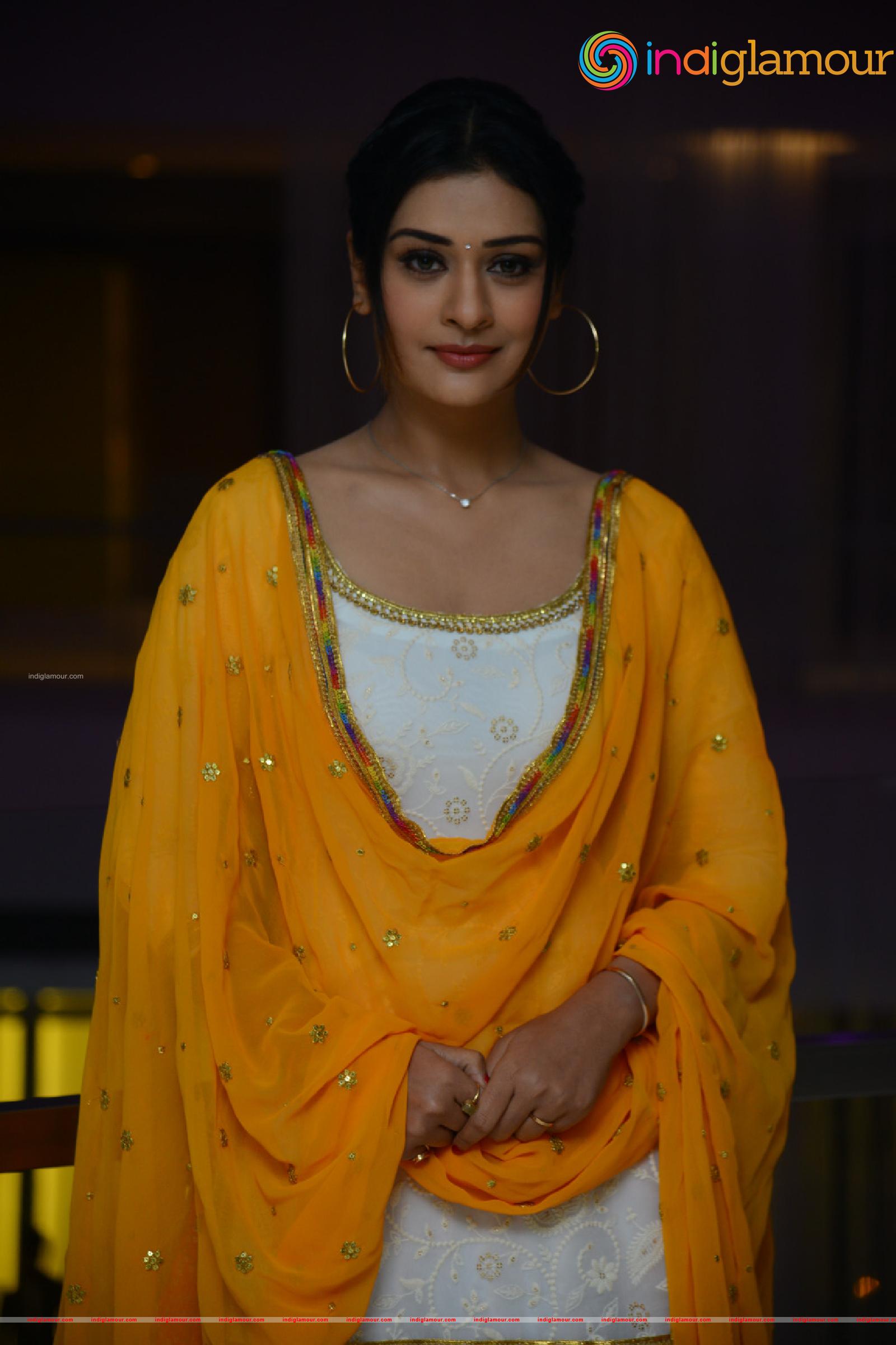 Payal Rajput Actress hd photo