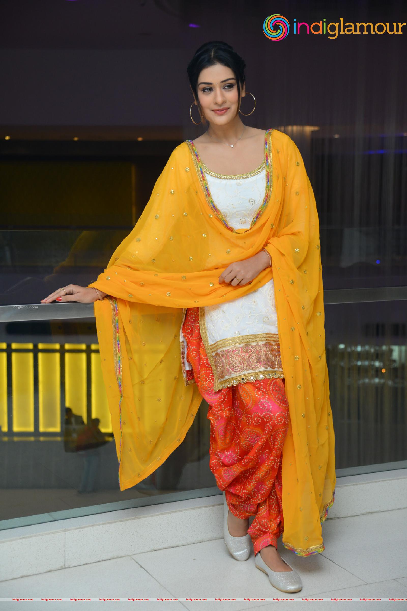 Payal Rajput Actress hd photo