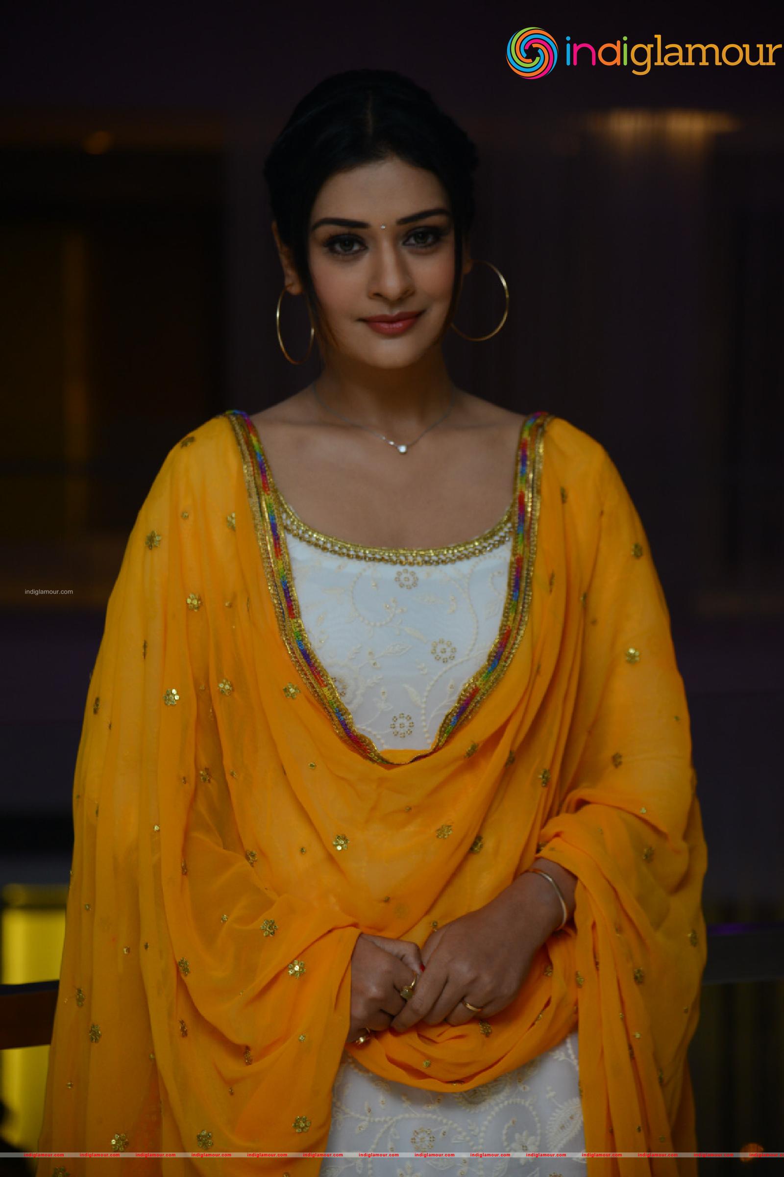 Payal Rajput Actress hd photo